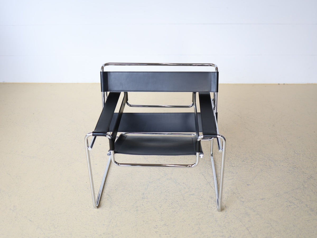 Frontansicht Wassily Chair B3 Marcel Breuer Knoll – Schwarz Chrom, Bauhaus Designklassiker