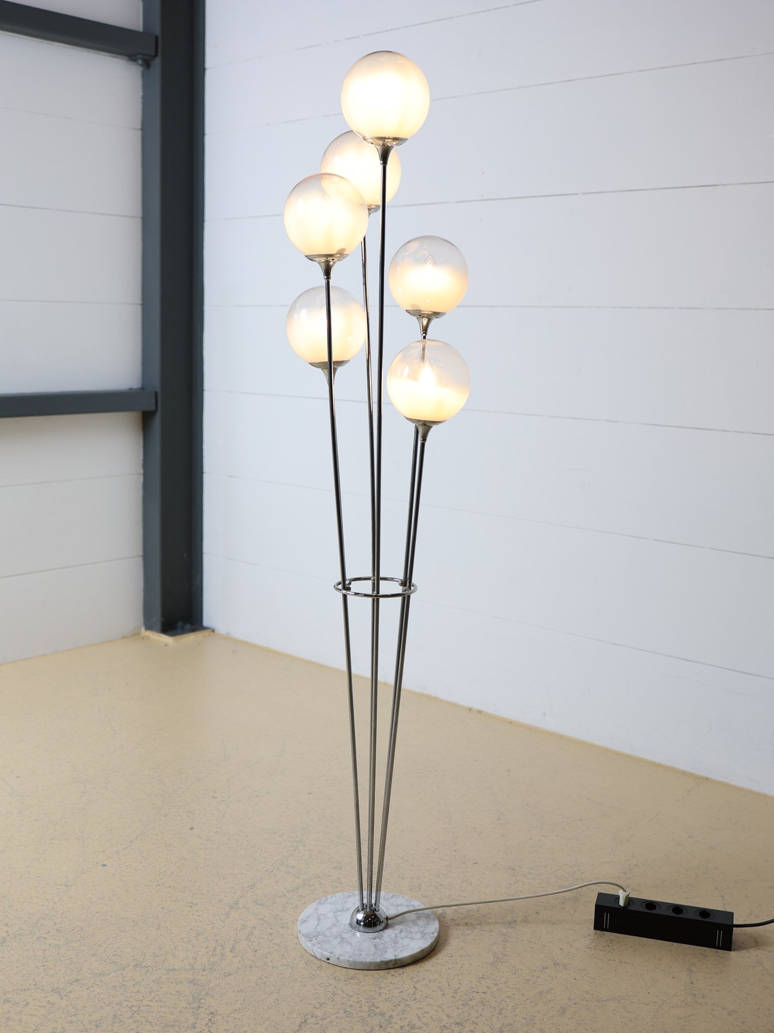 Stilnovo Alberello Fussschalter mit dreistufiger Lichtsteuerung Detailaufnahme