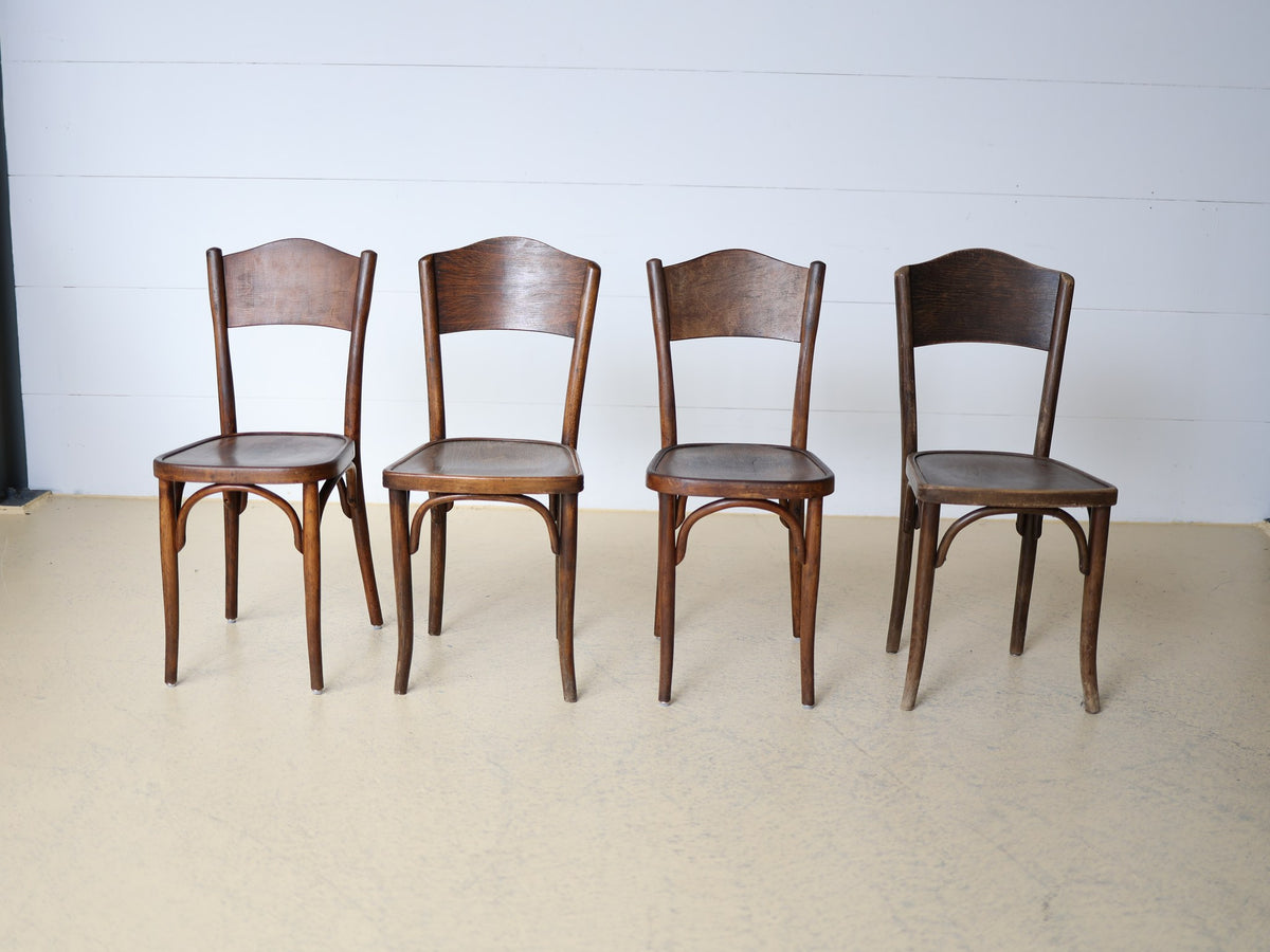 Thonet Bistrostuhl Bugholz Sperrholzsitz dunkelbraun gebeizt, original Etikett sichtbar