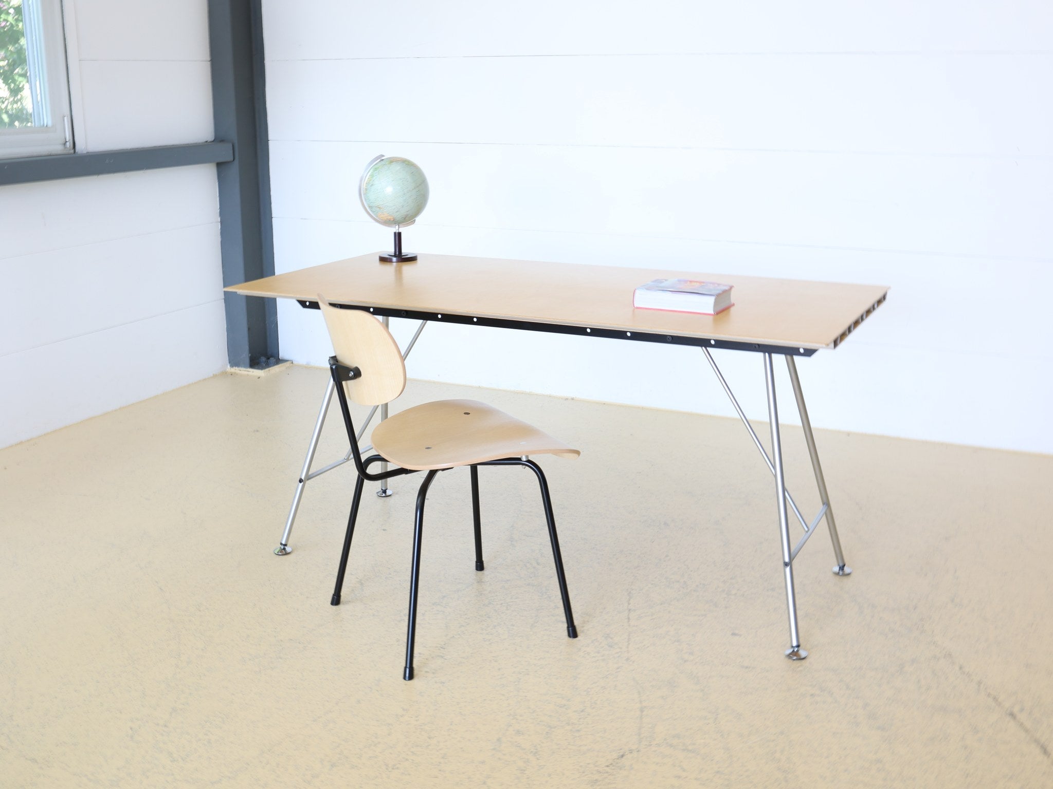 Unistandard Schreibtisch von Paul Biesenkamp klein