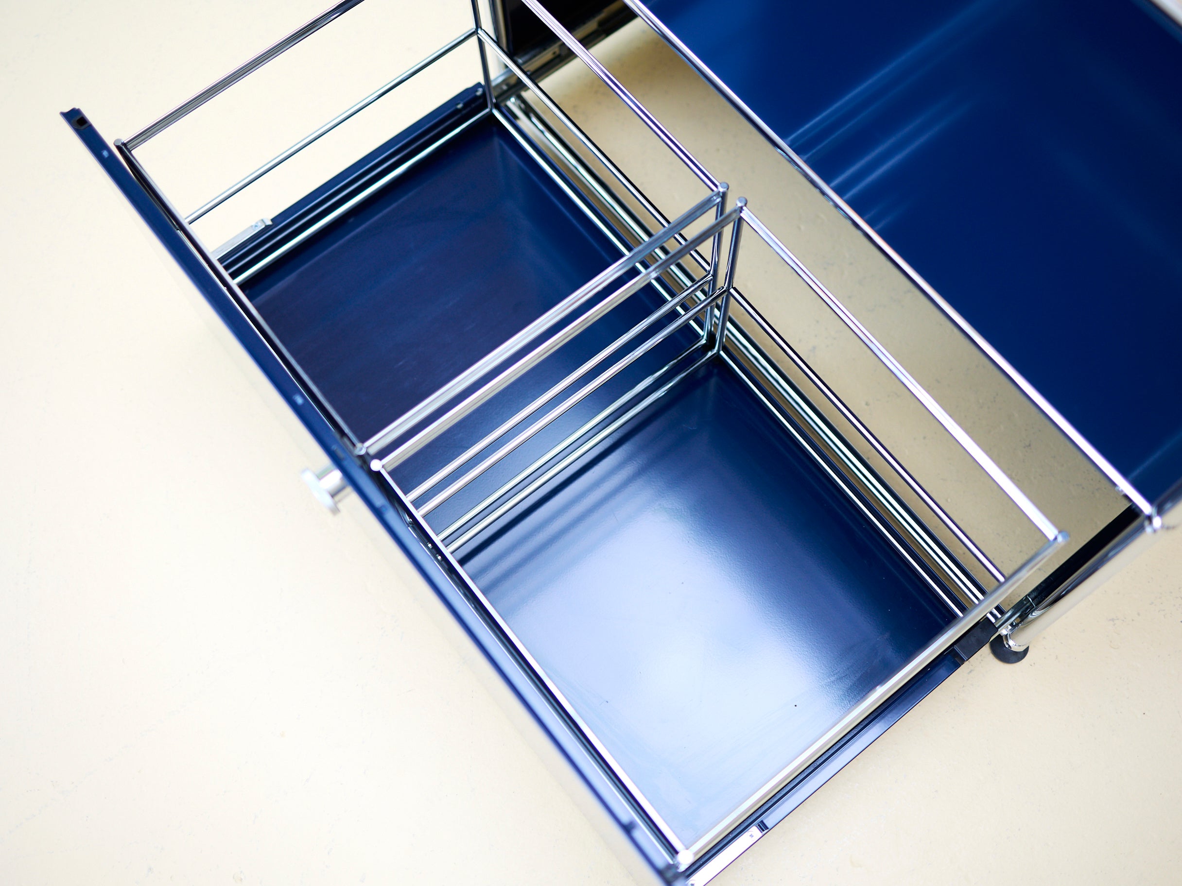 USM Haller Sideboard | Modularer Designklassiker neuwertig | Stahlblau 1x2