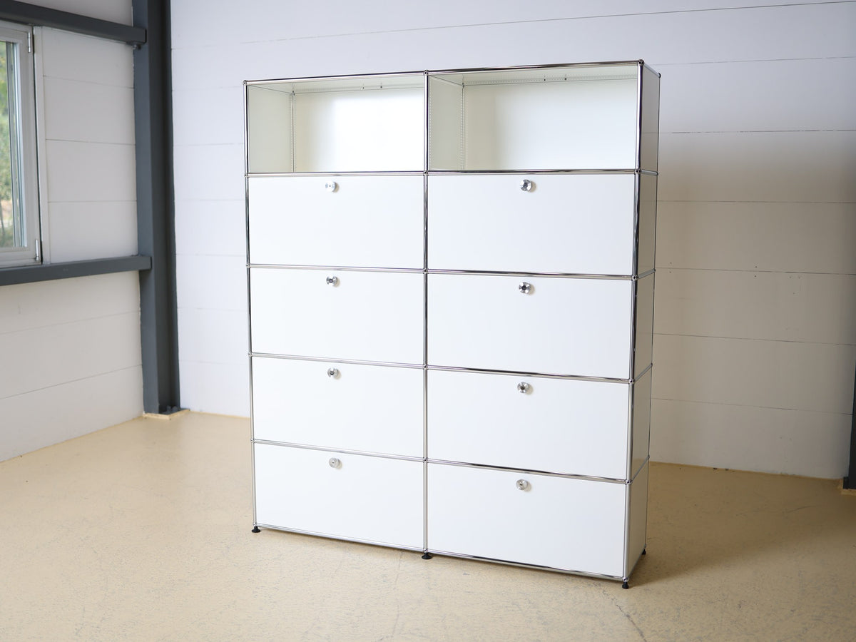 USM Haller Aktenschrank Reinweiss – Detailansicht verchromter Kugelknoten und Rundrohrgestell