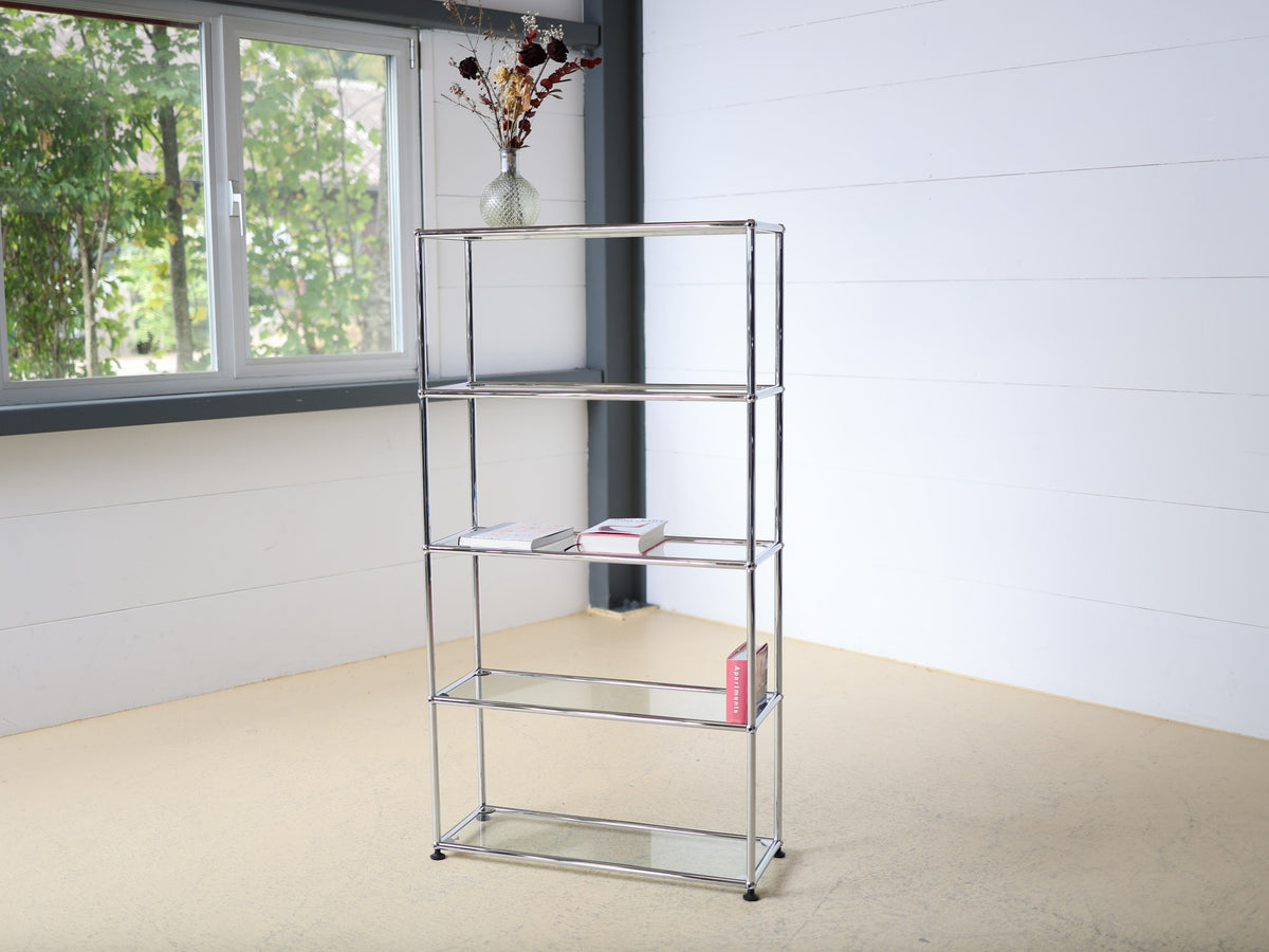 USM Haller Regal Glasböden Frontansicht, Chrom, sehr guter Zustand – atelier TILIJA