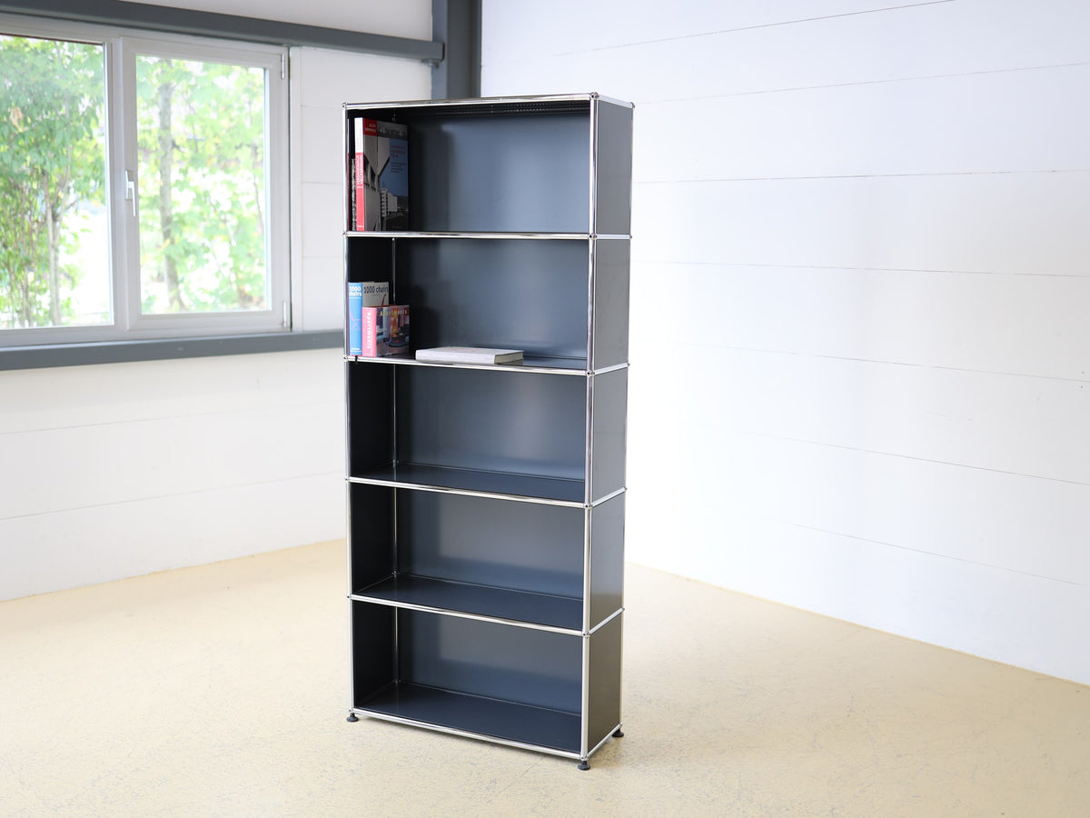 USM Haller Regal Gesamtansicht Anthrazitgrau – 75 cm breit, 193 cm hoch, 5 Fächer offen