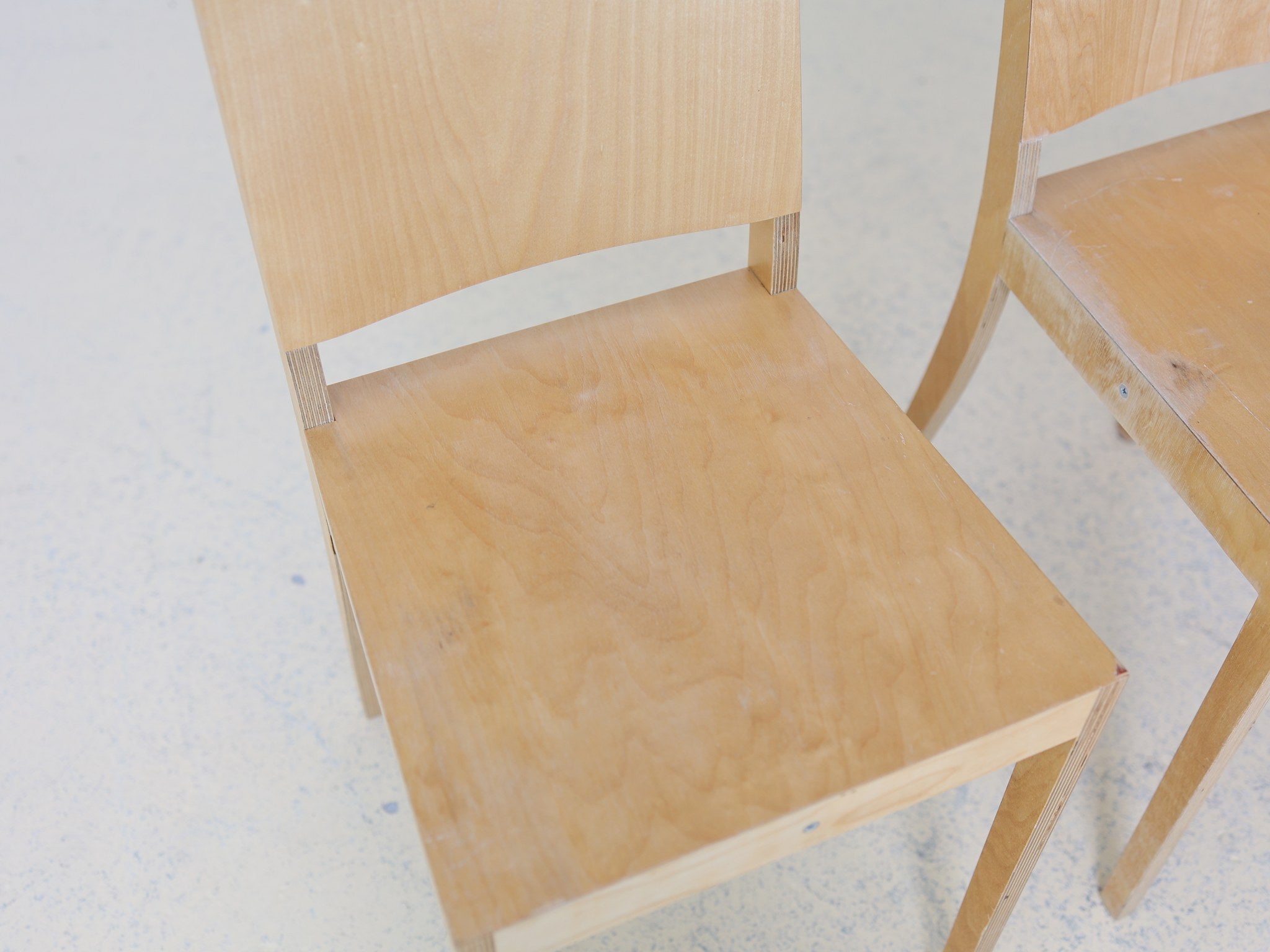 Vitra Ply Chair 2er-Set Gesamtansicht, Designklassiker von 1988