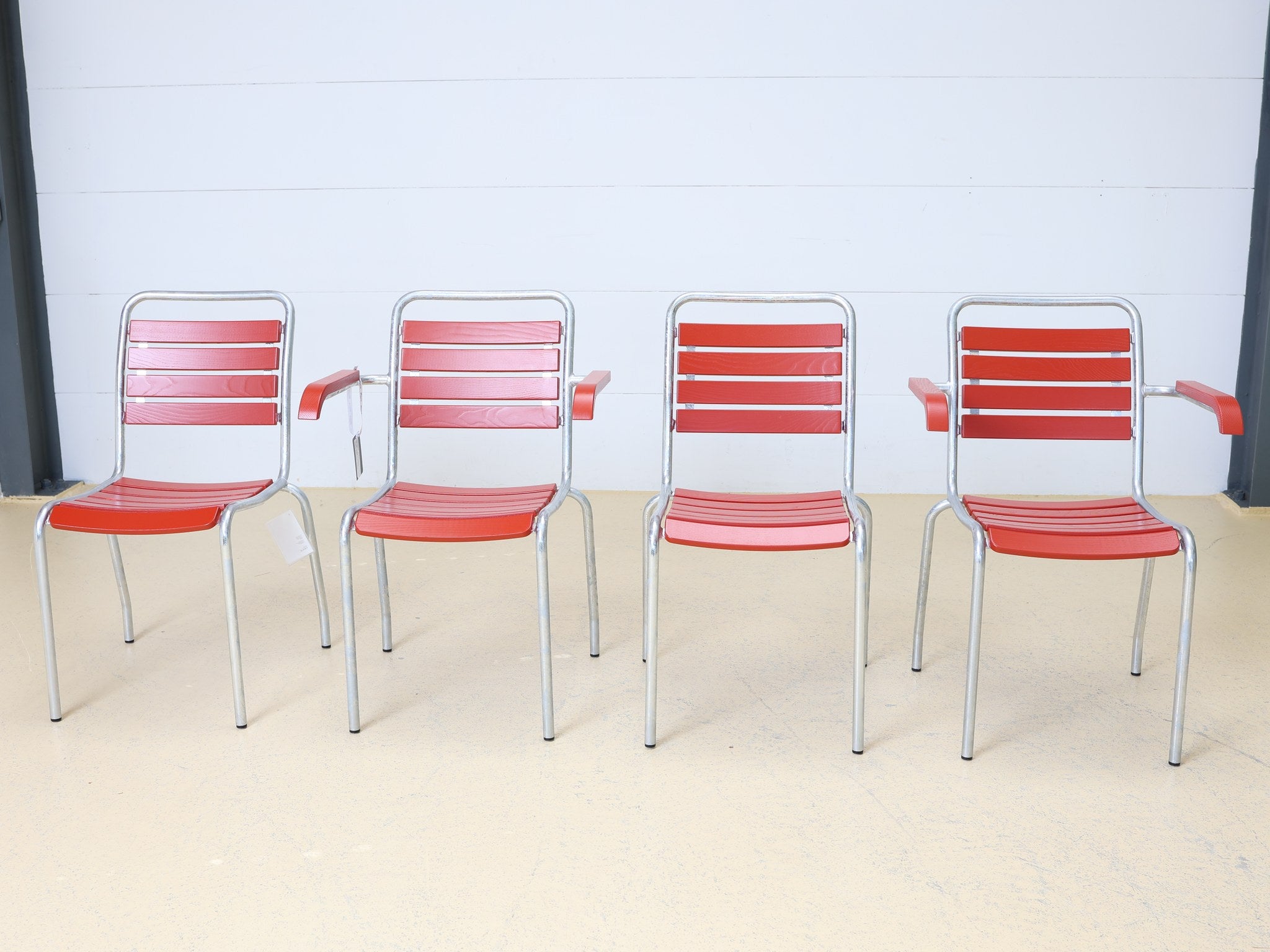 Vierer-Set Lattenstühle Rot, perfekt für Terrasse und Garten