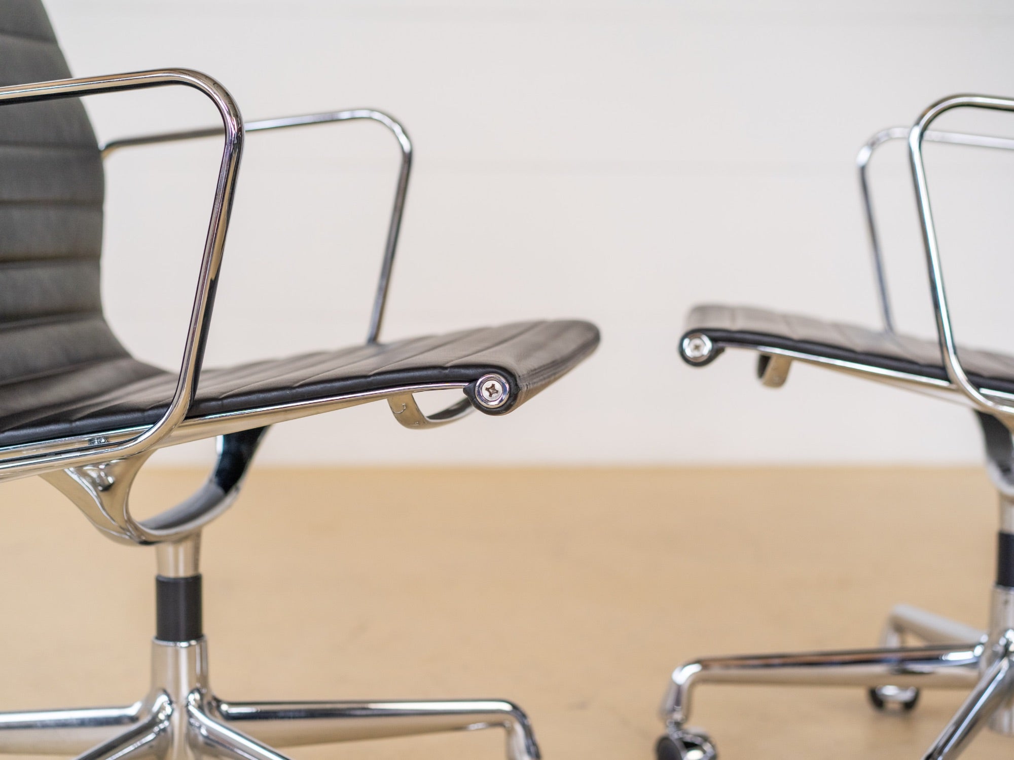 Bürostühle von Charles & Ray Eames, Vitra EA 108