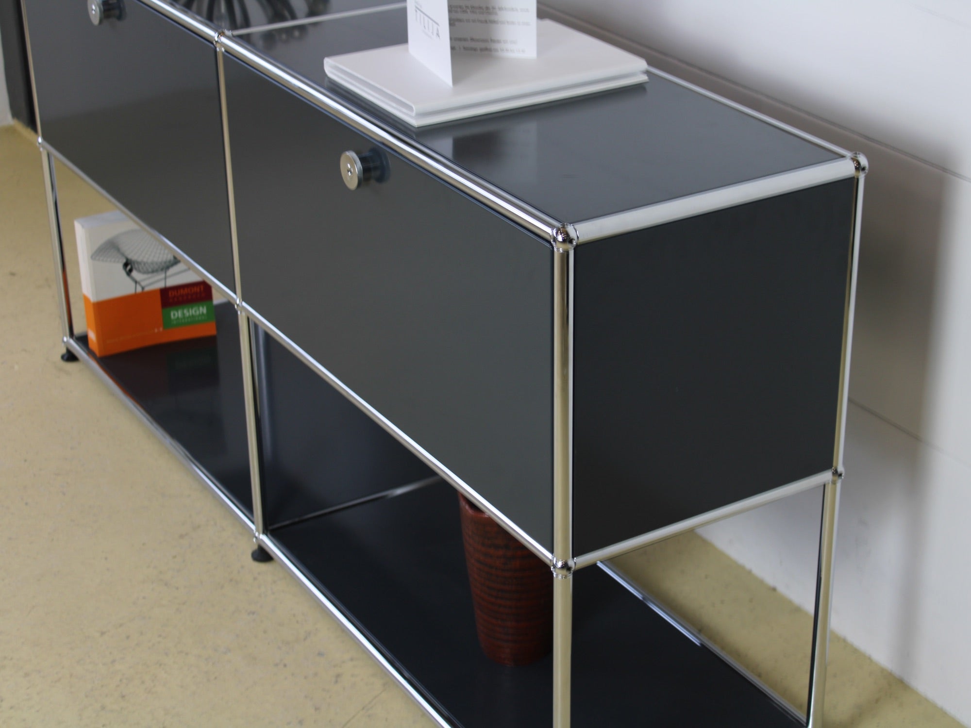 USM Sideboard Anthrazitgrau