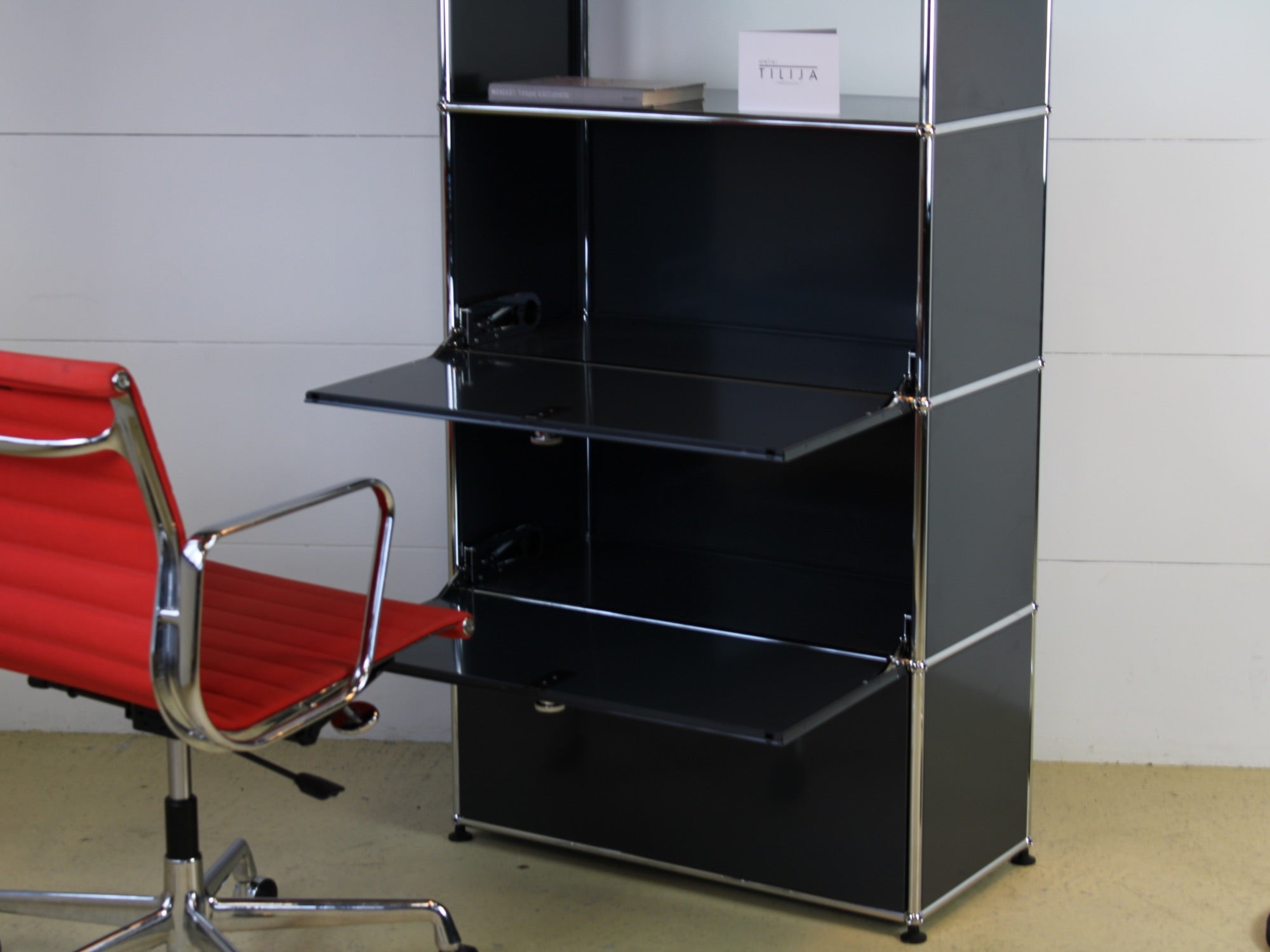 USM Haller Highboard, Schreibtisch in Anthrazitgrau