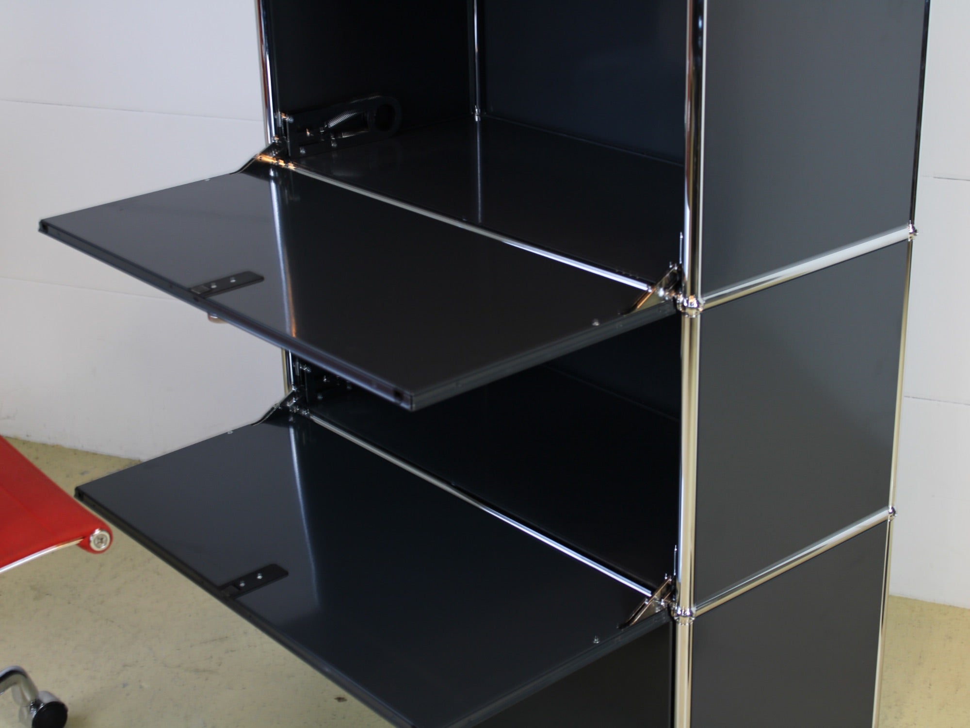 USM Haller Highboard, Schreibtisch in Anthrazitgrau