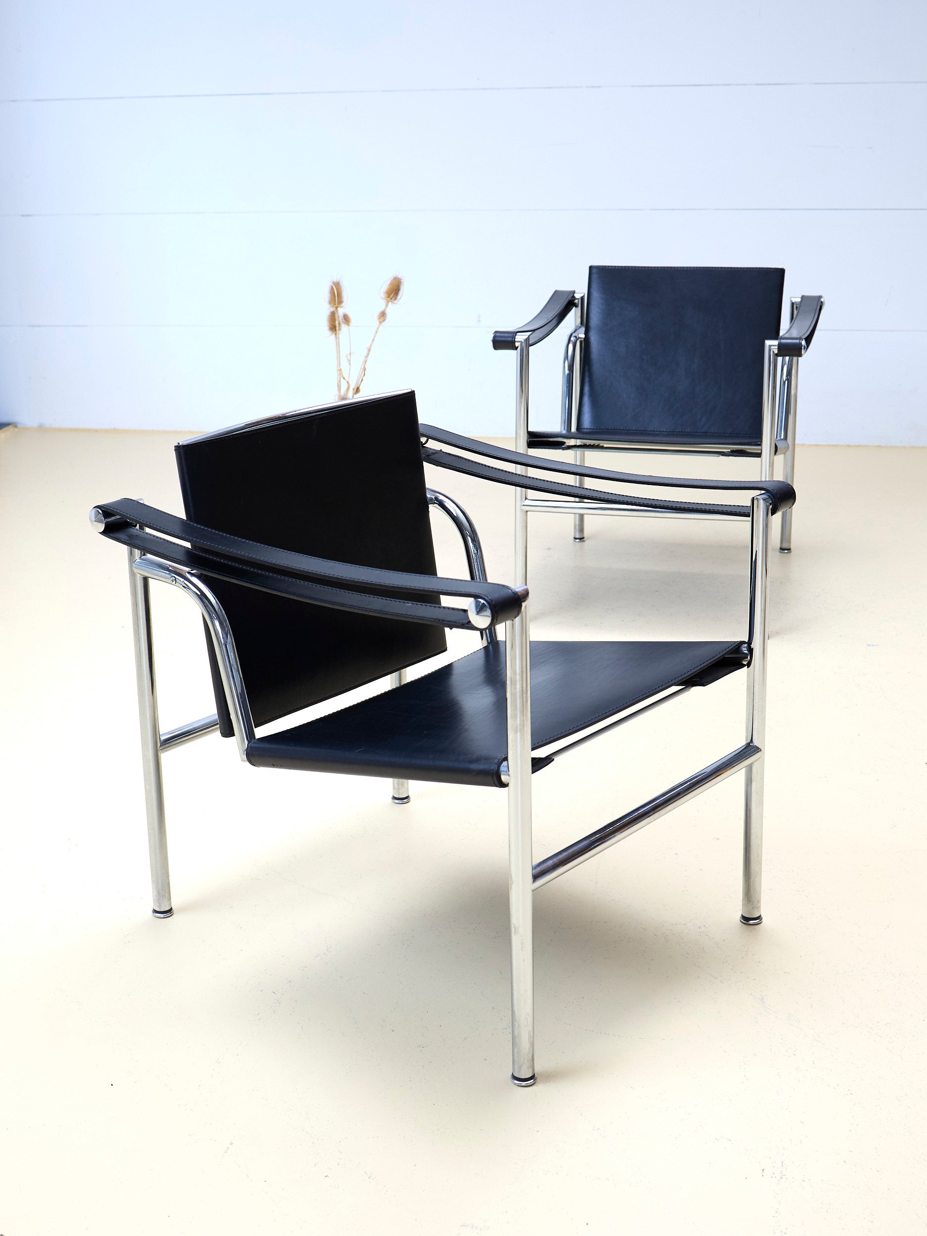 LC1 Sessel von Corbusier, Cassina