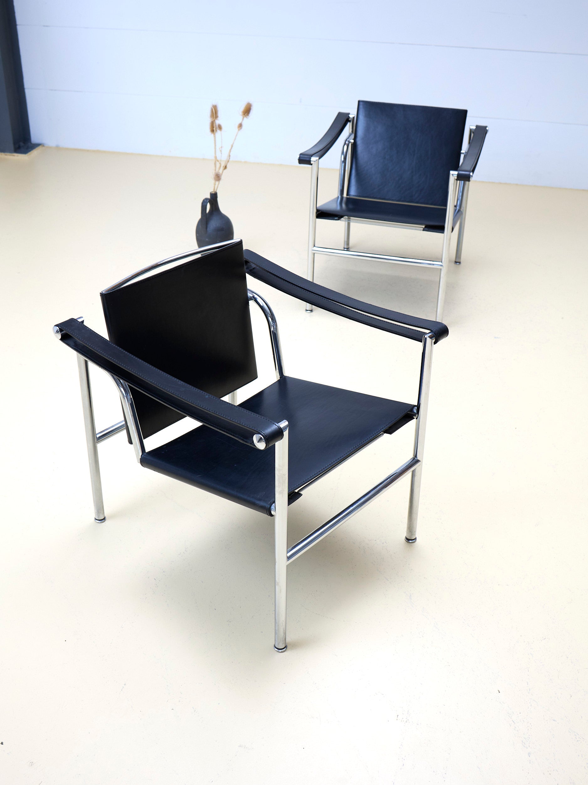 LC1 Sessel von Corbusier, Cassina