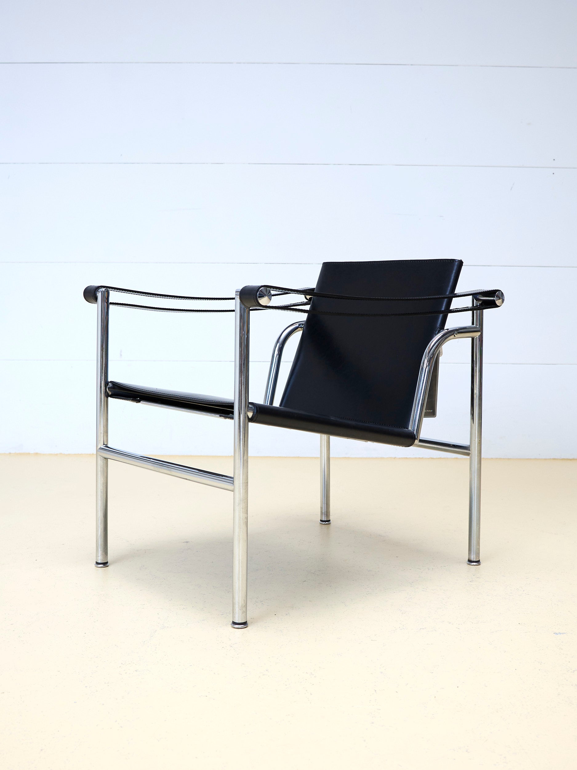 LC1 Sessel von Corbusier, Cassina