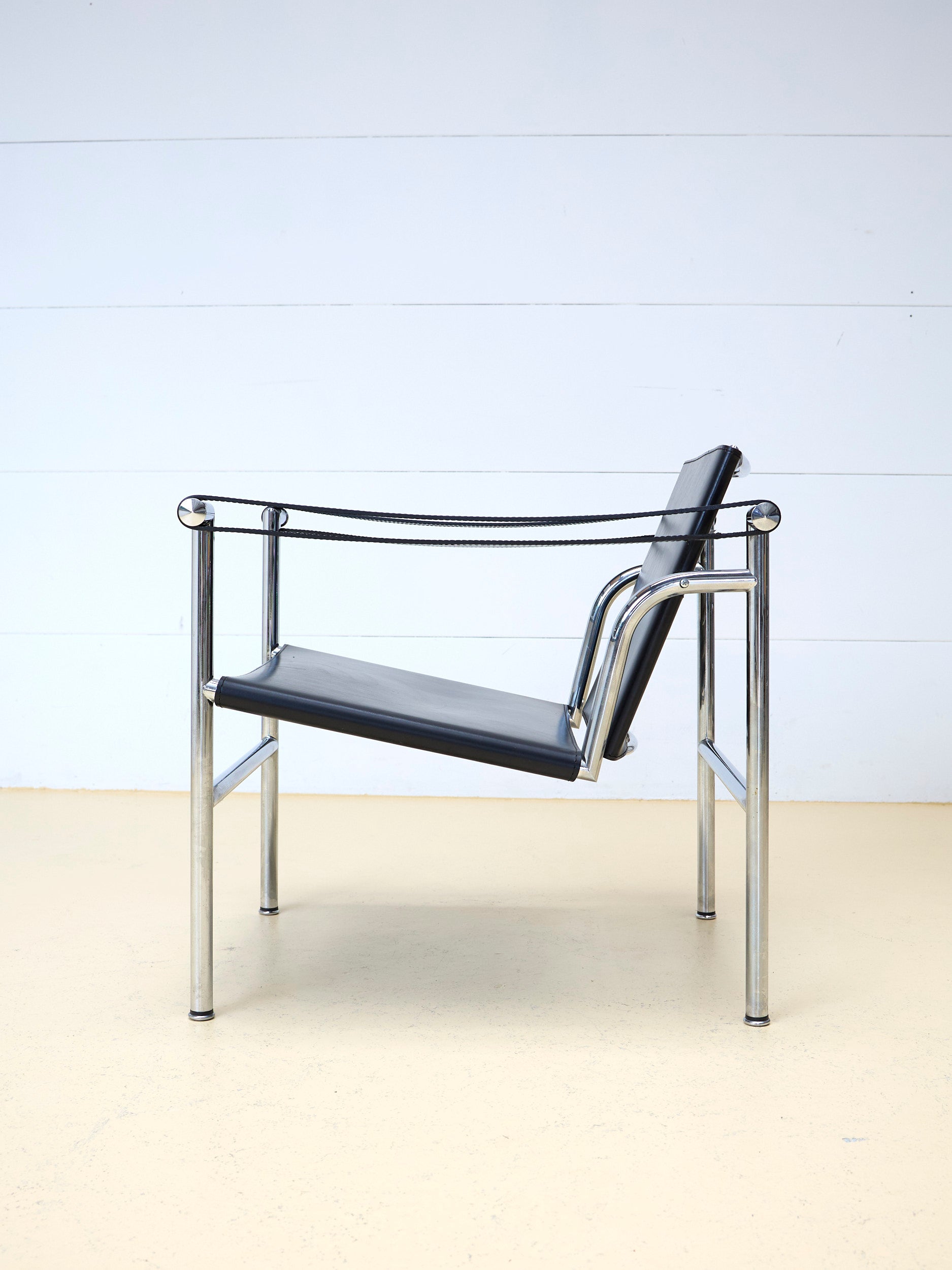 LC1 Sessel von Corbusier, Cassina