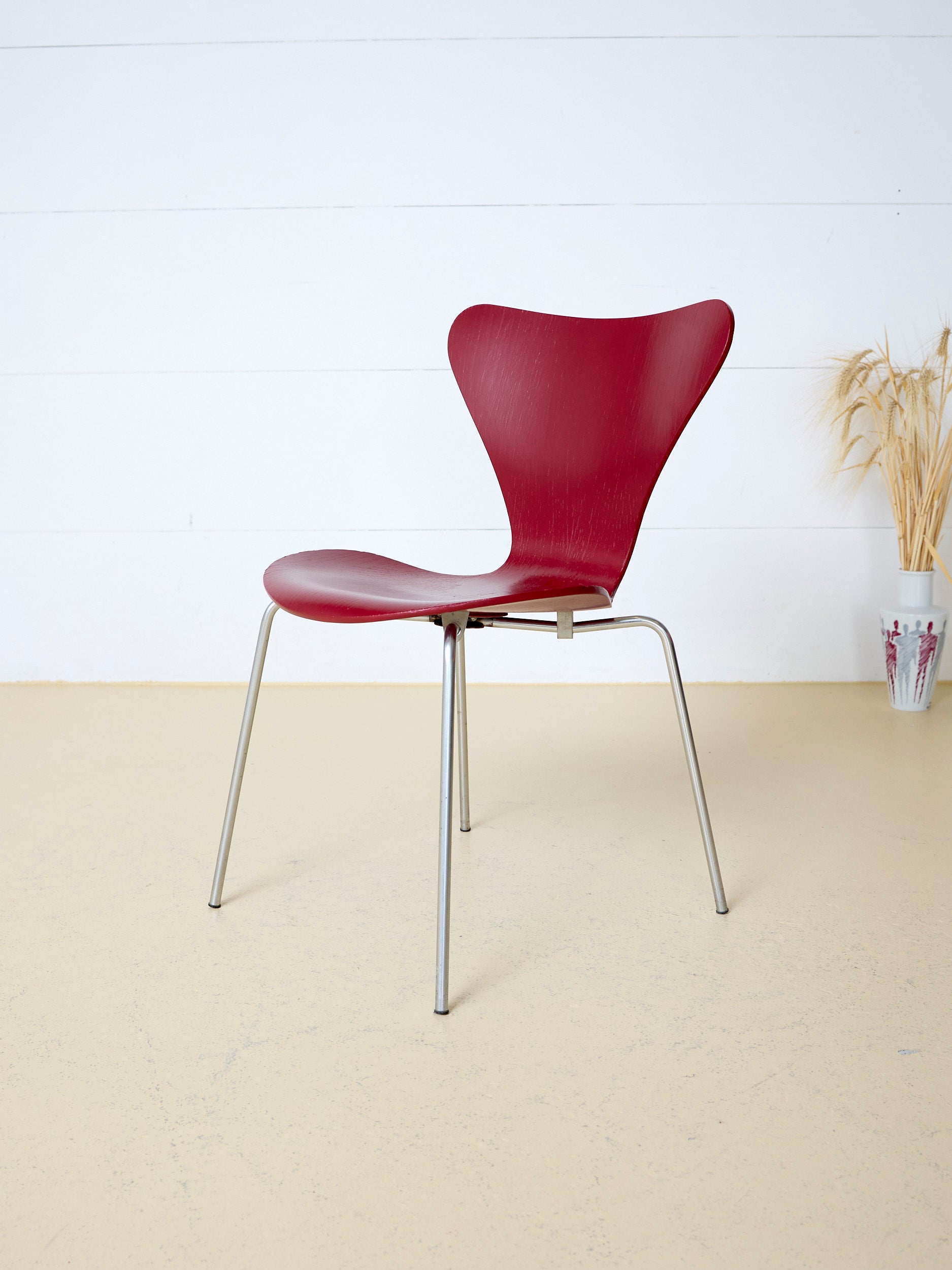 Restaurierte Arne Jacobsen Stühle von Fritz Hansen