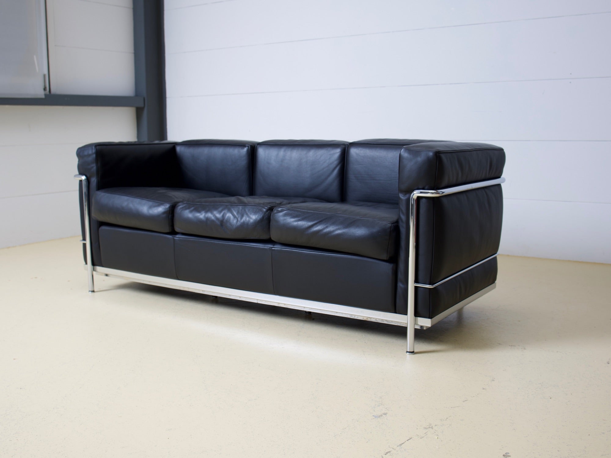 Le Corbusier Sofa LC2 von Cassina