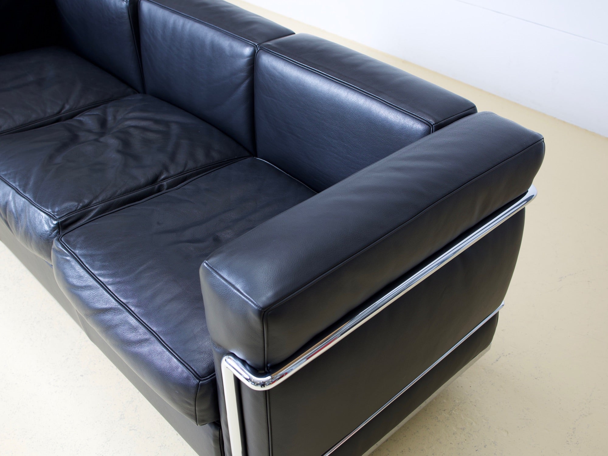 Le Corbusier Sofa LC2 von Cassina