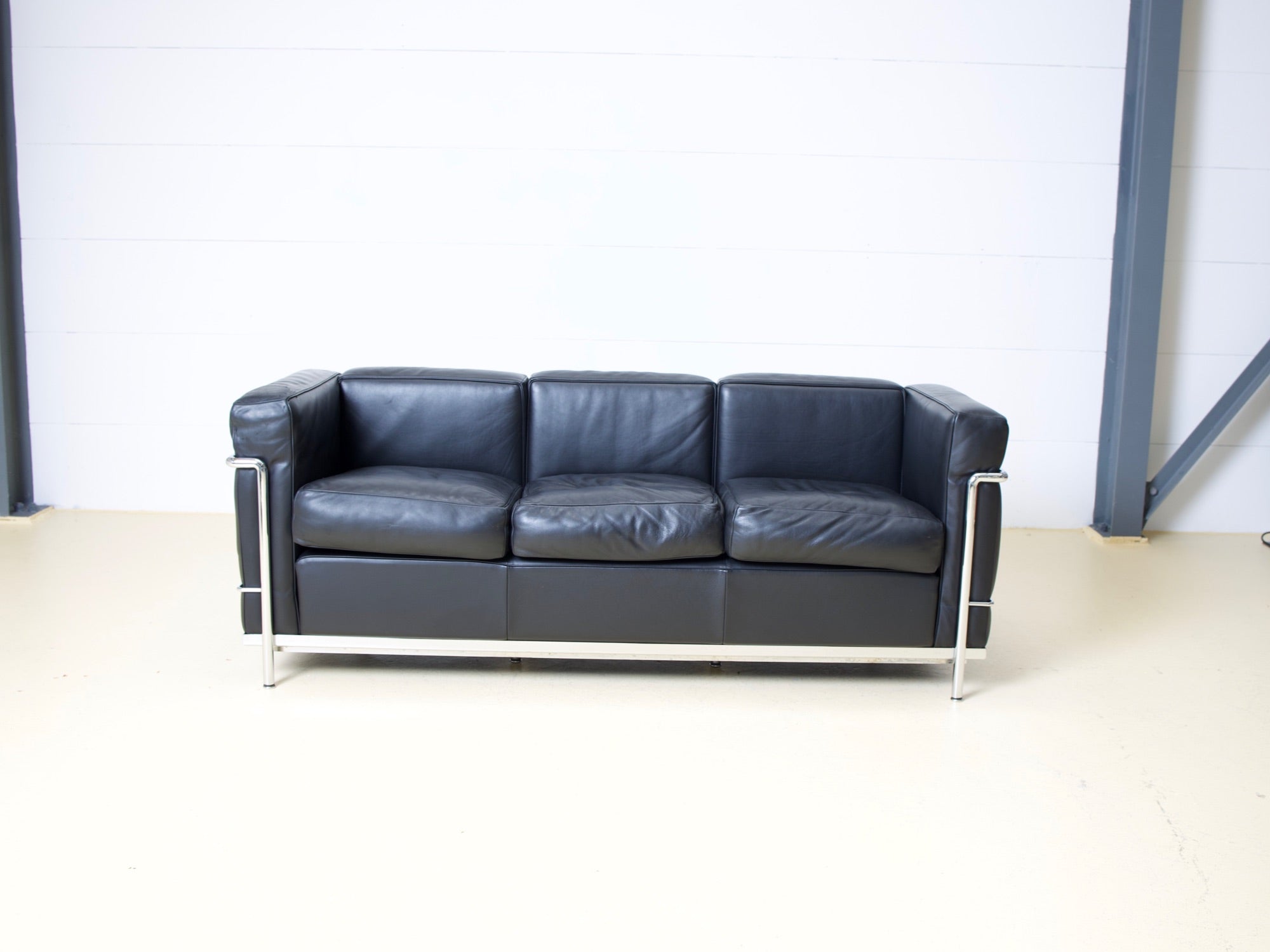 Le Corbusier Sofa LC2 von Cassina