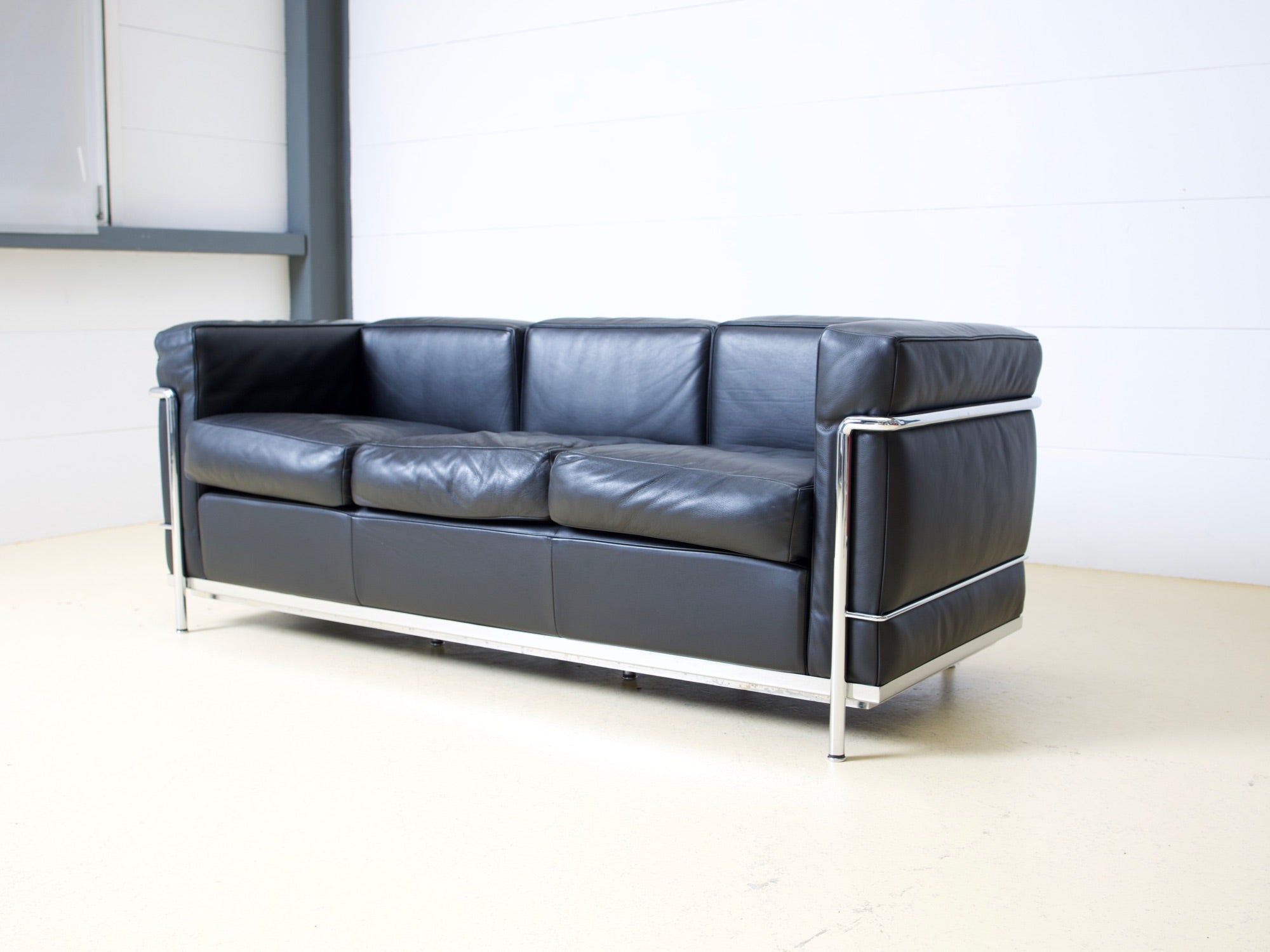 Le Corbusier Sofa LC2 von Cassina