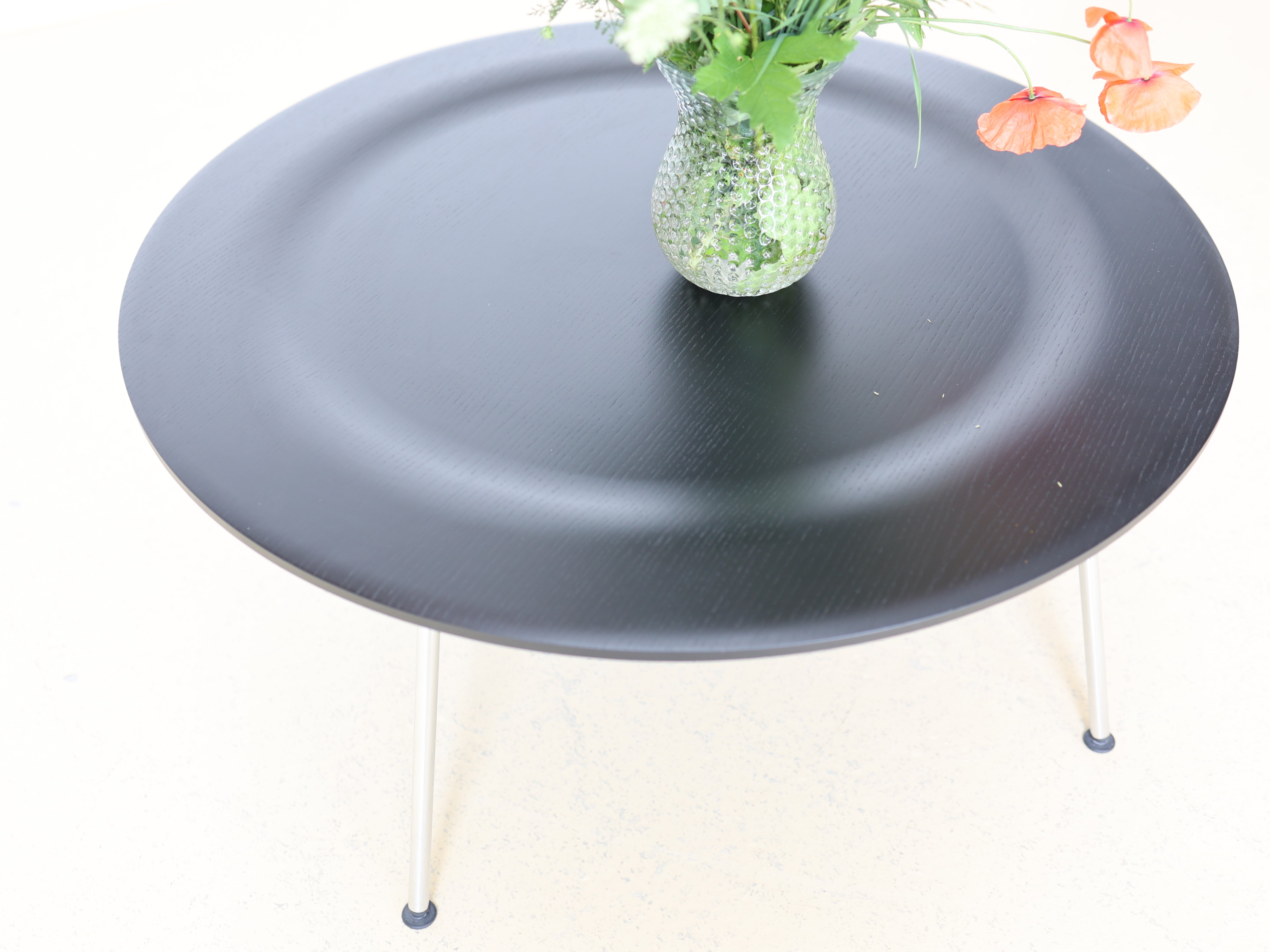 CTM Eames Coffe Table von Vitra
