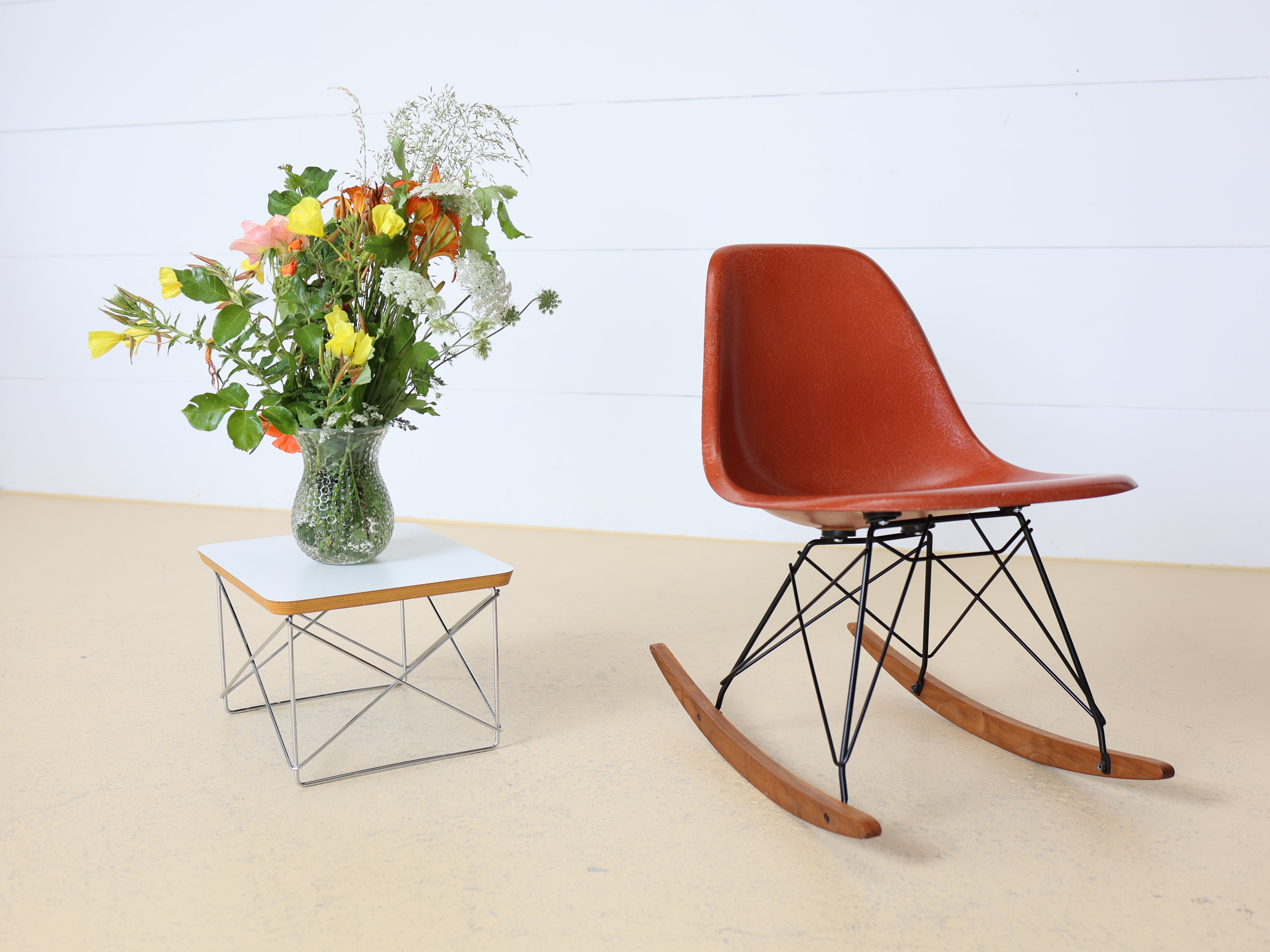 Eames Schaukelstuhl, Hermann Miller