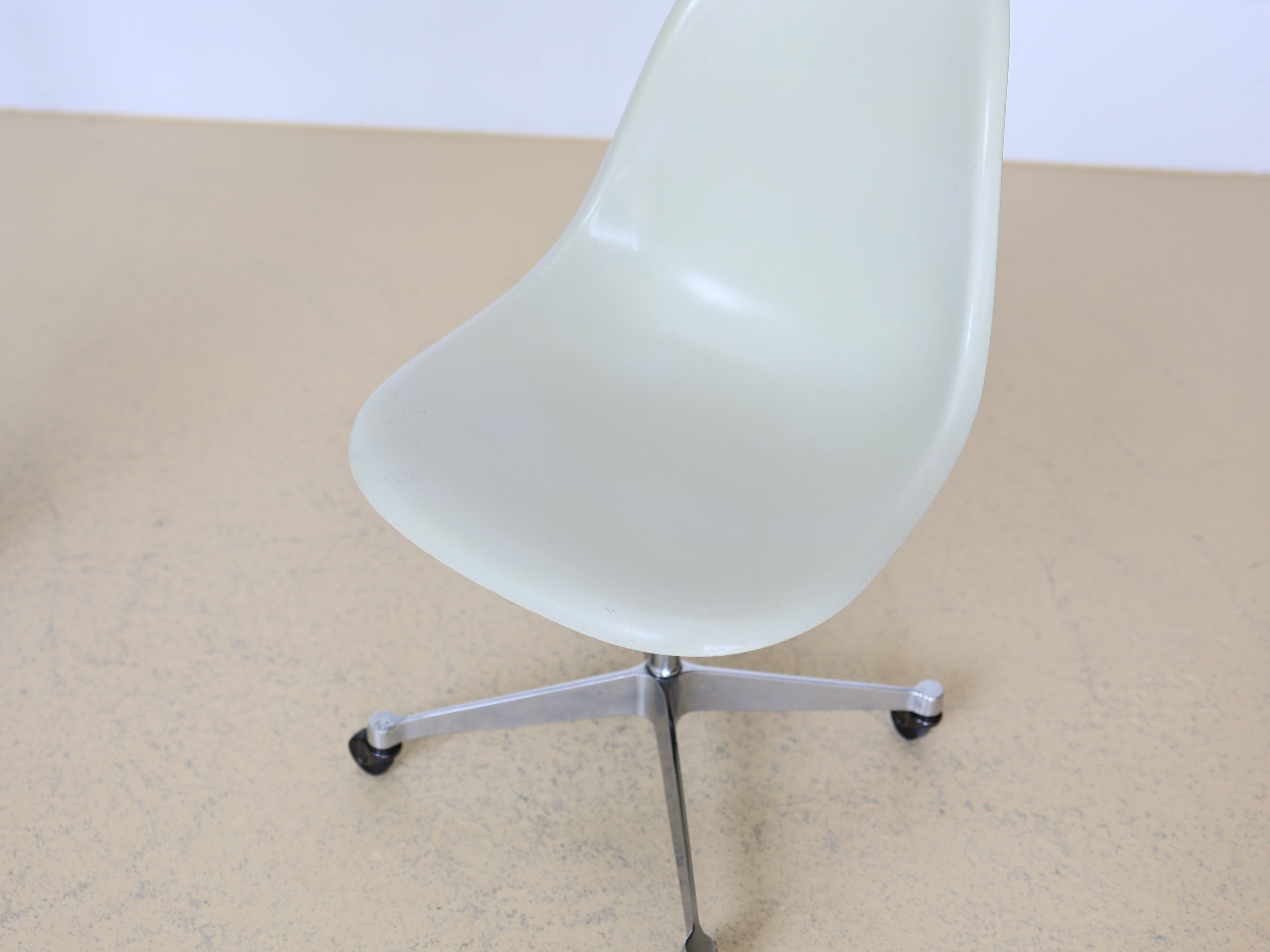 Eames Bürostuhl, Side Chair Fiberglas Hermann Miller