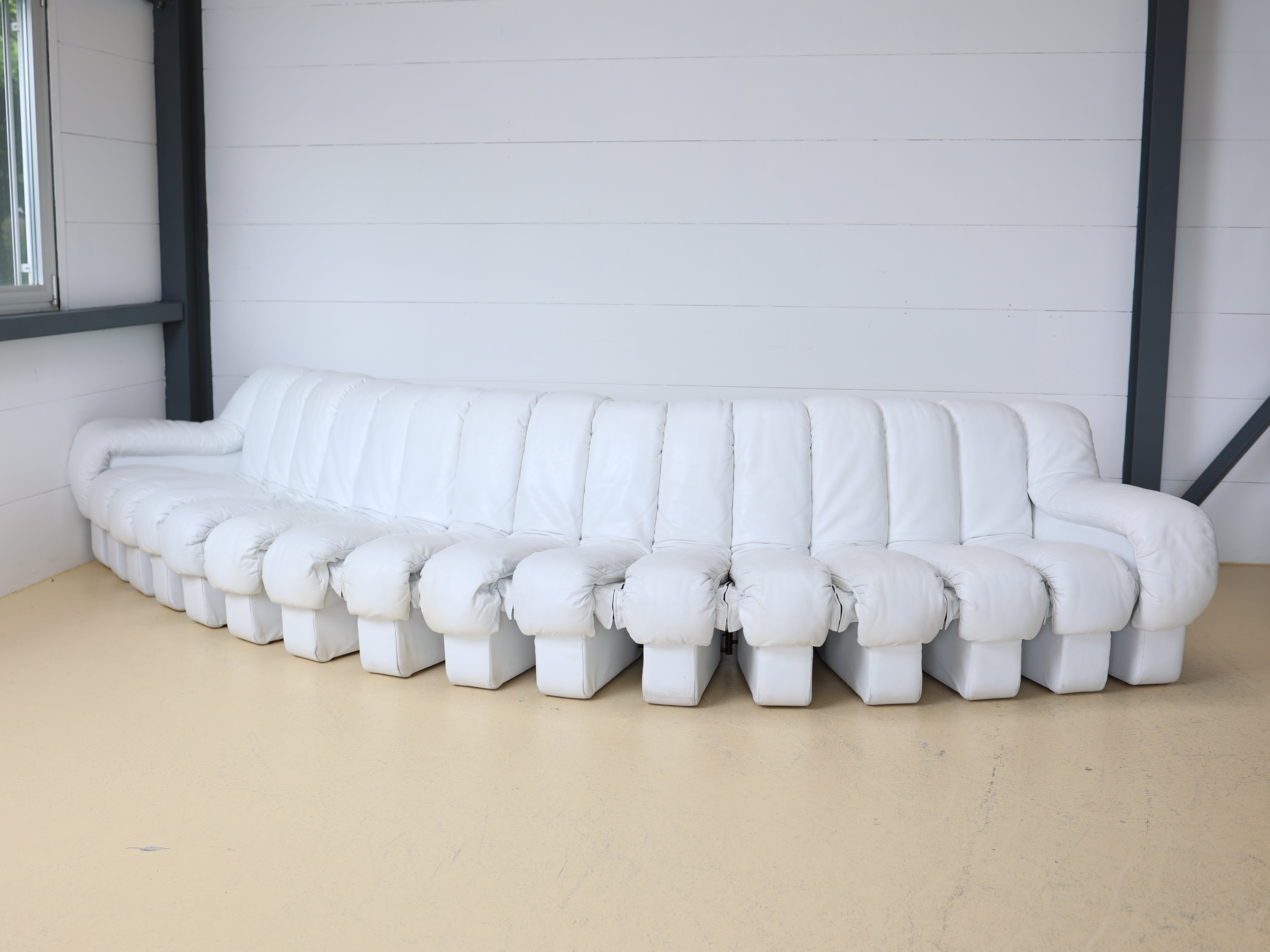 Designklassiker: Tatzelwurm DS 600, De Sede