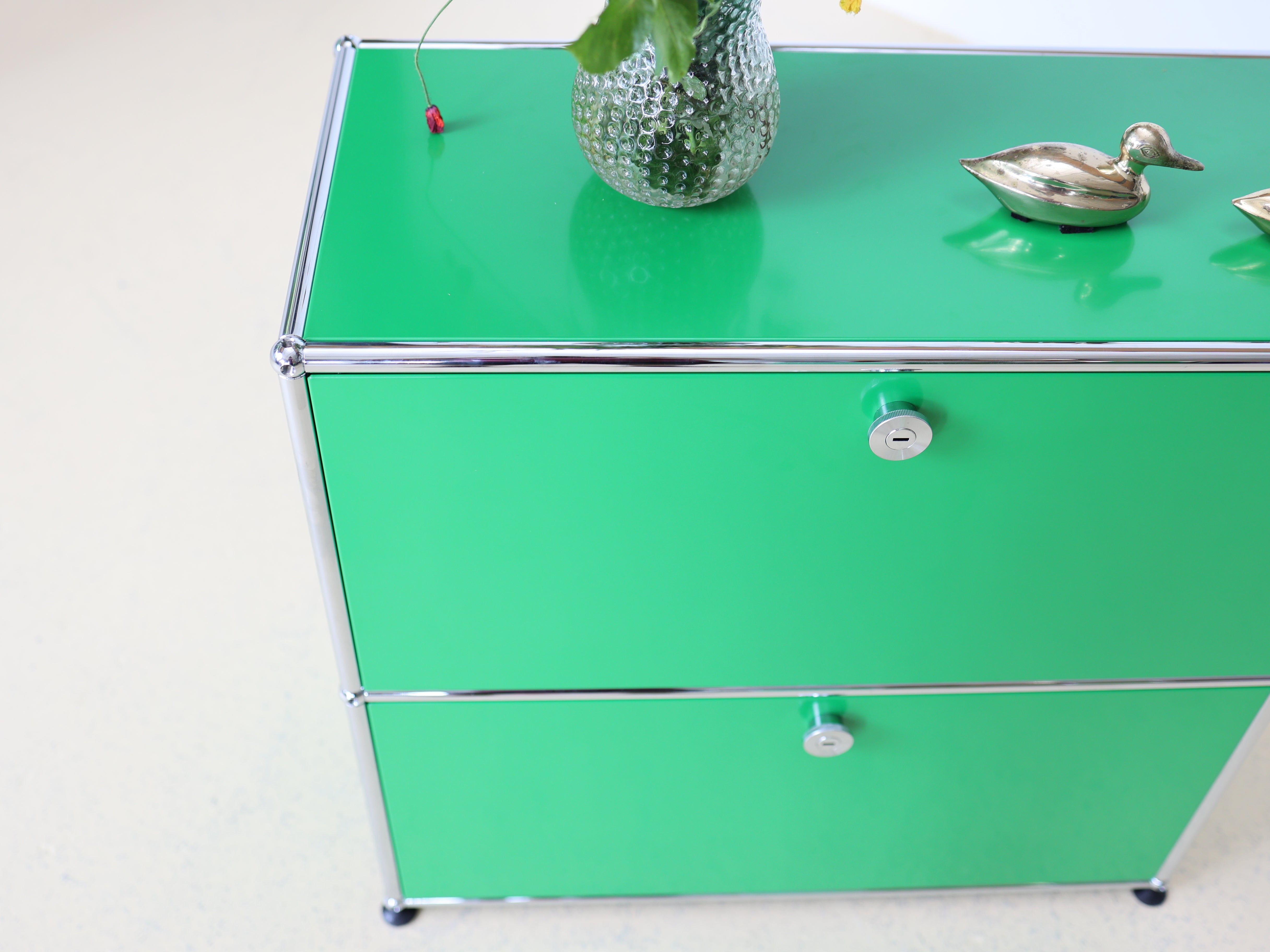 USM Haller Sidebaord Grün, 1x2