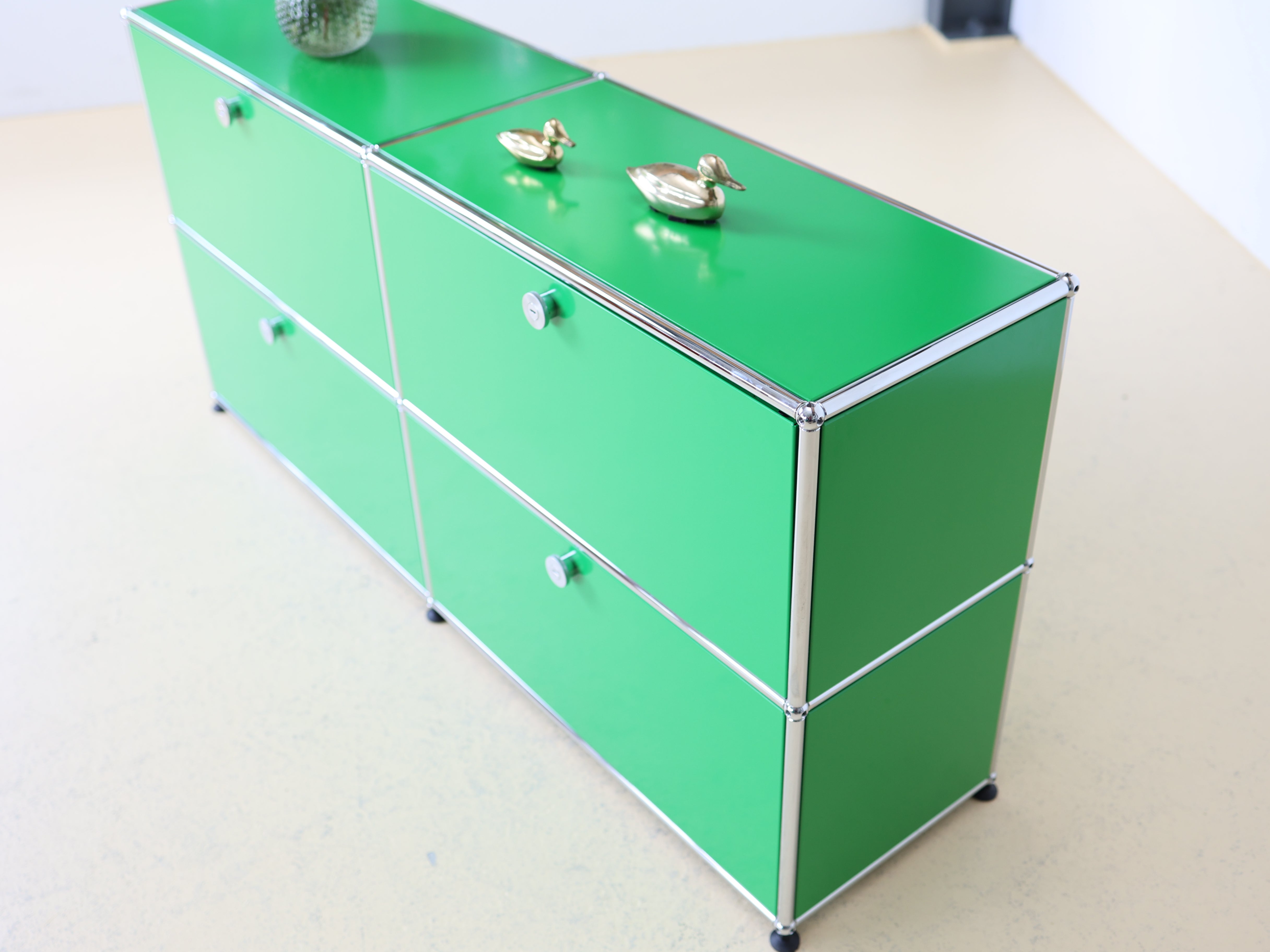 USM Haller Sidebaord Grün, 2x2
