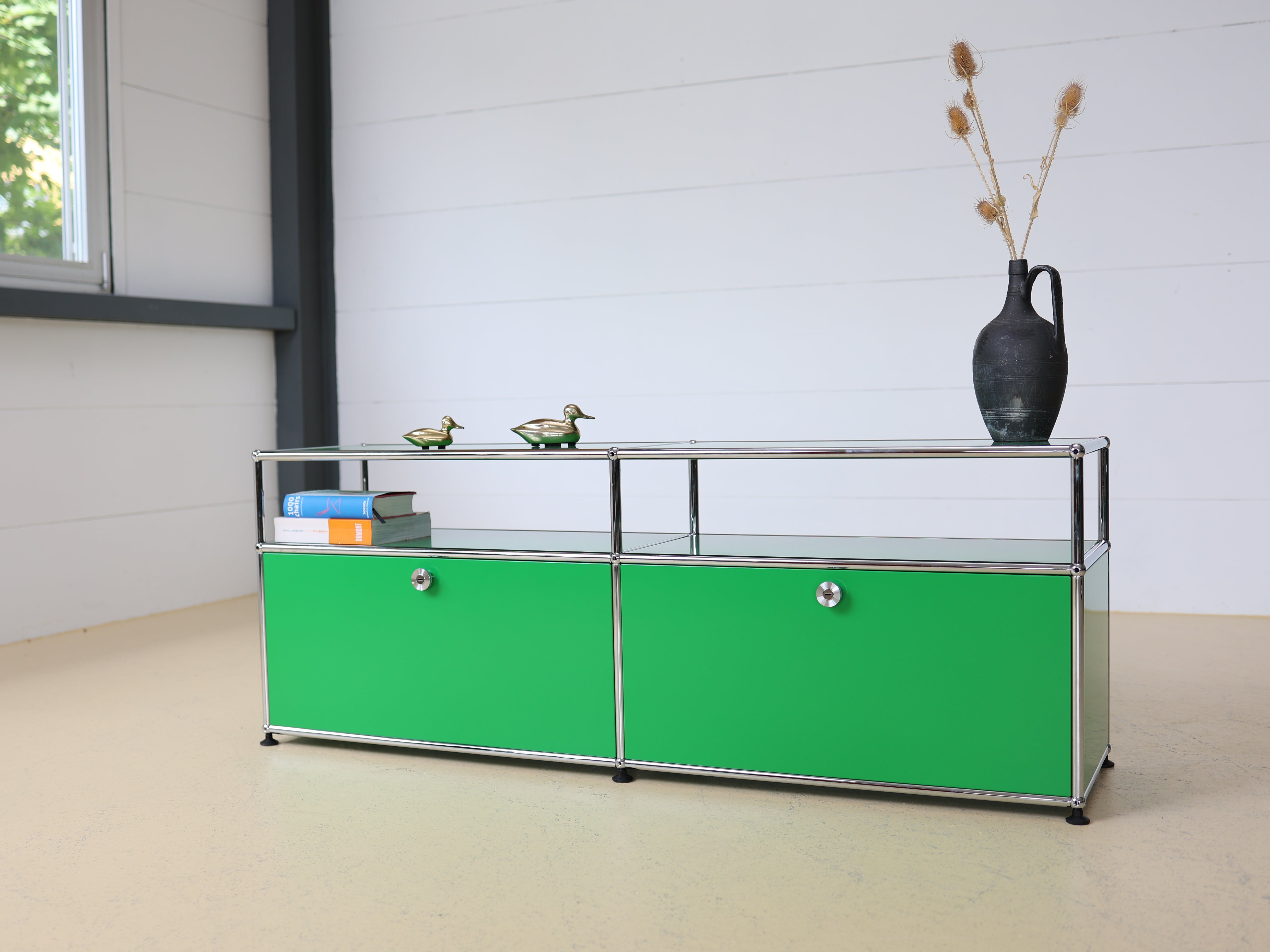 USM Haller Lowboard in verschiedenen Farben - Neuwertig