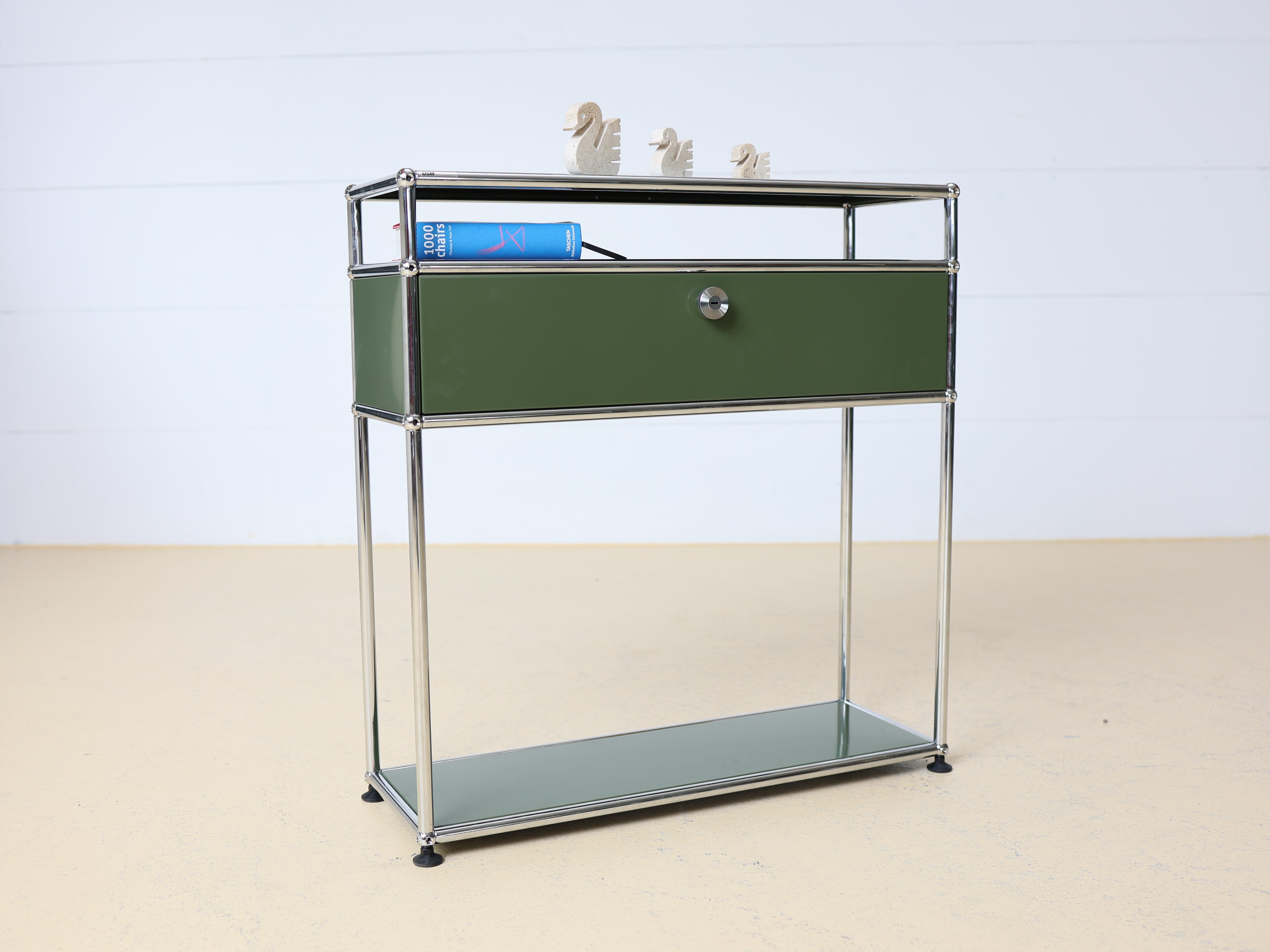USM Haller Sideboard Olivgrün