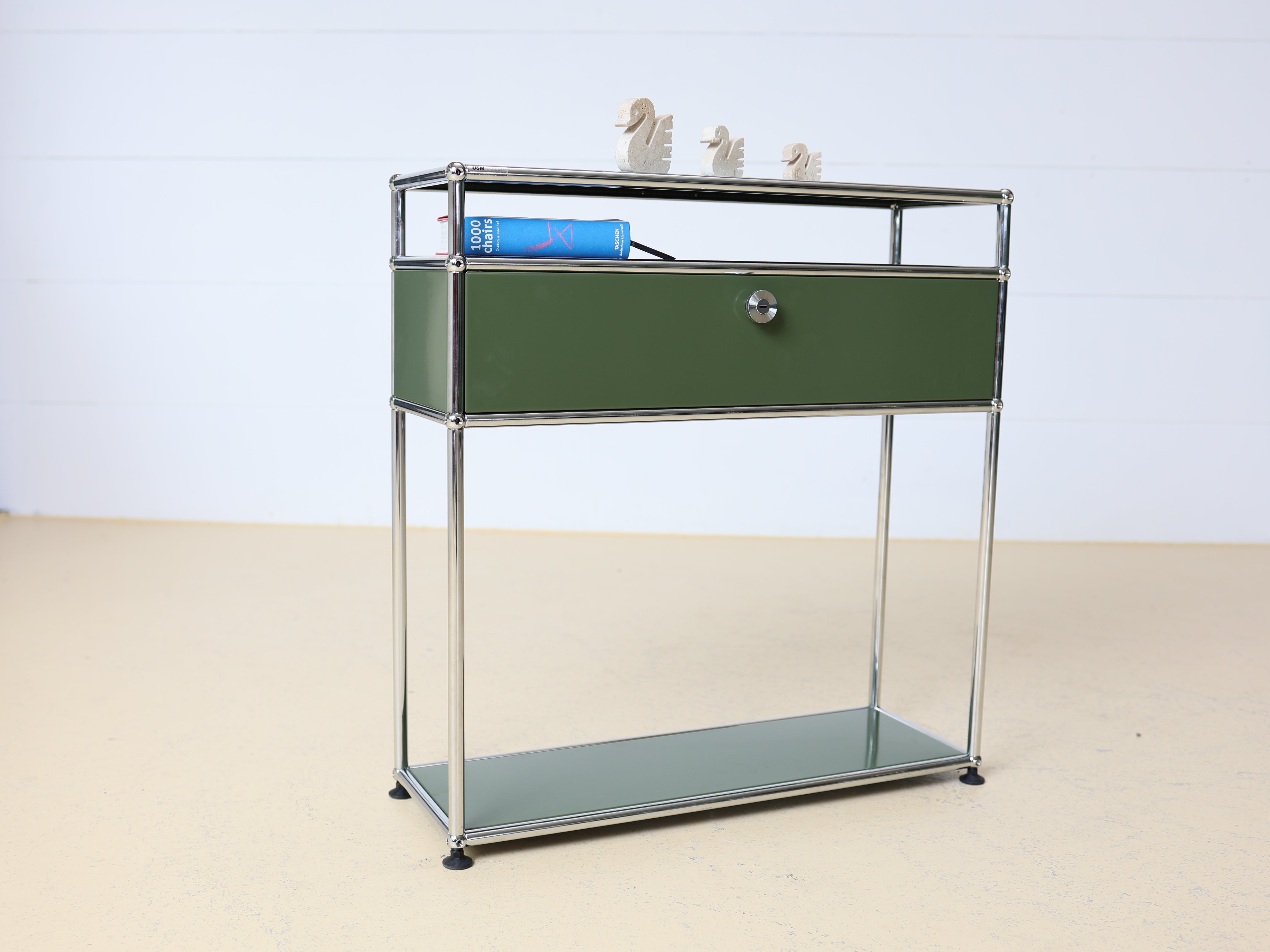 USM Haller Sideboard Olivgrün