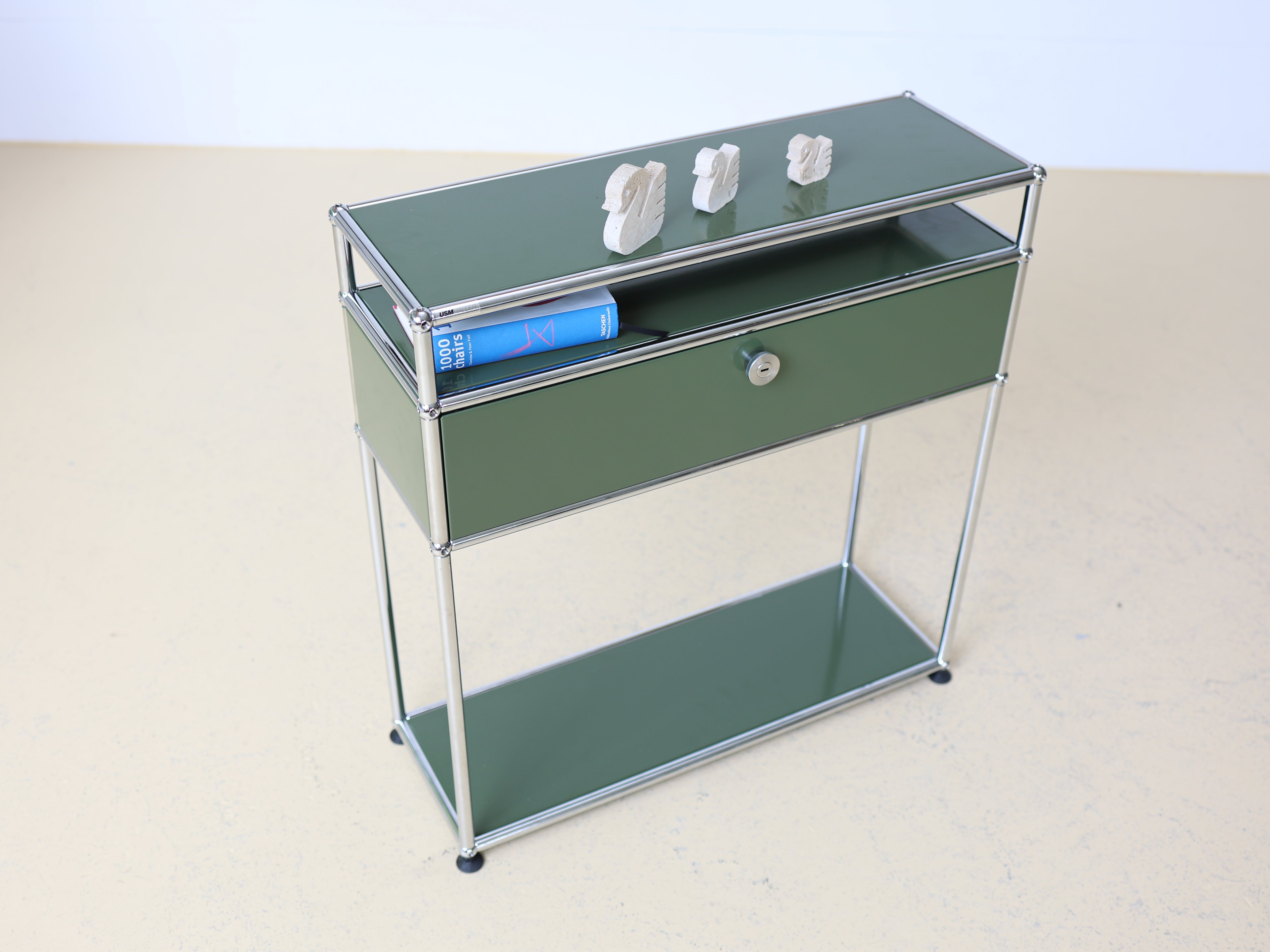 USM Haller Sideboard Olivgrün