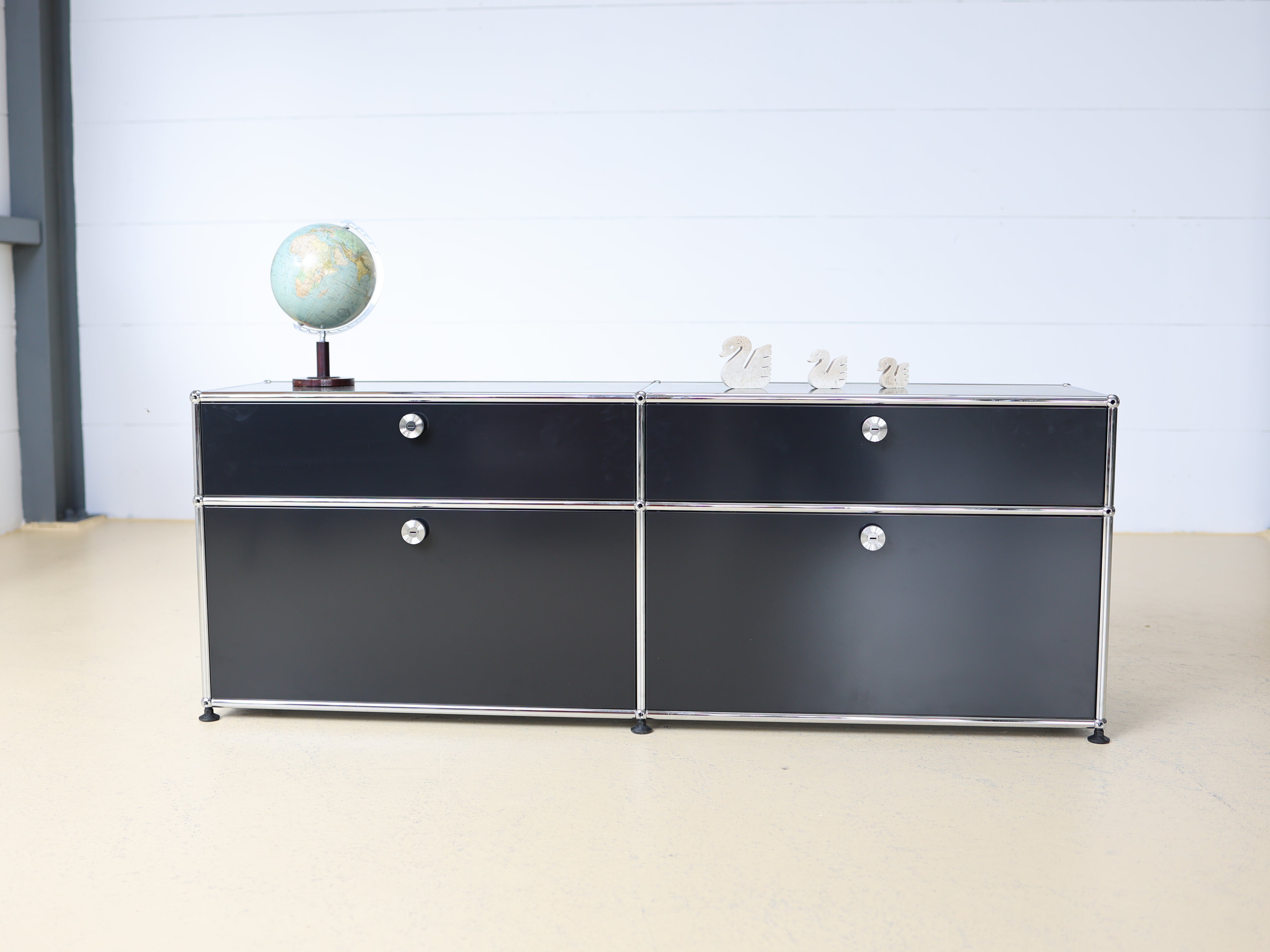 USM Sideboard Schwarz, 2x2