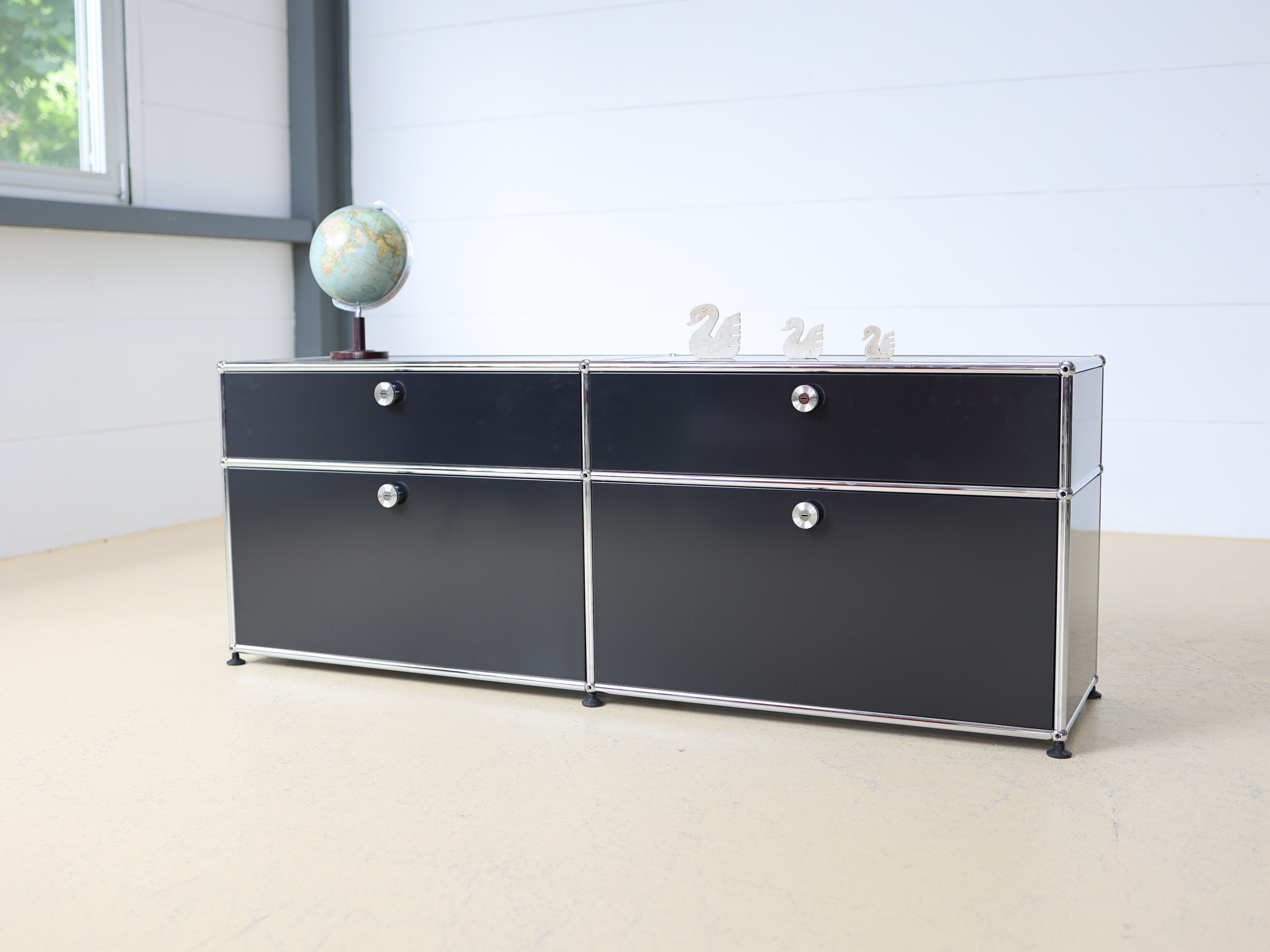 USM Sideboard Schwarz, 2x2