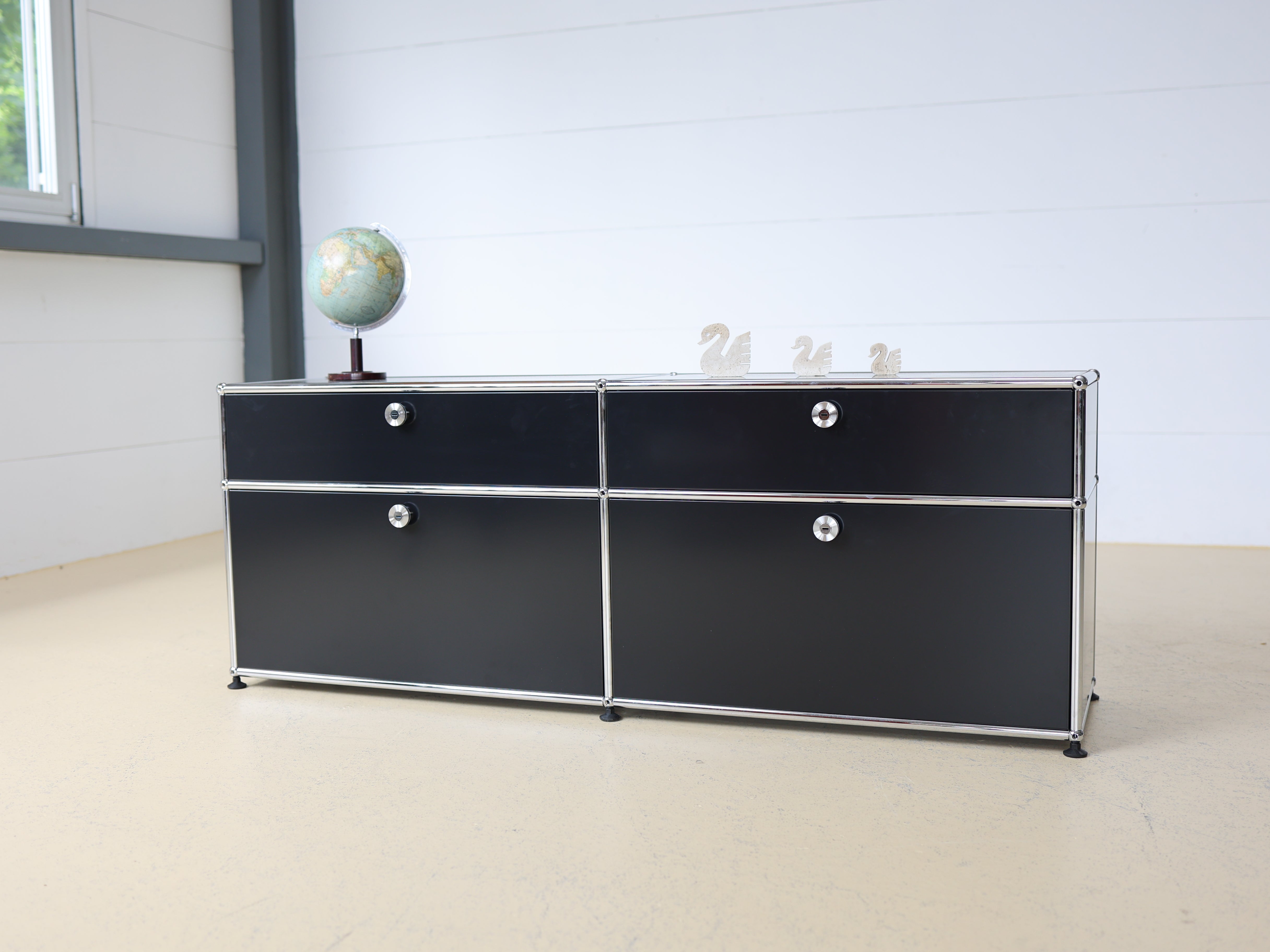 USM Sideboard Schwarz, 2x2