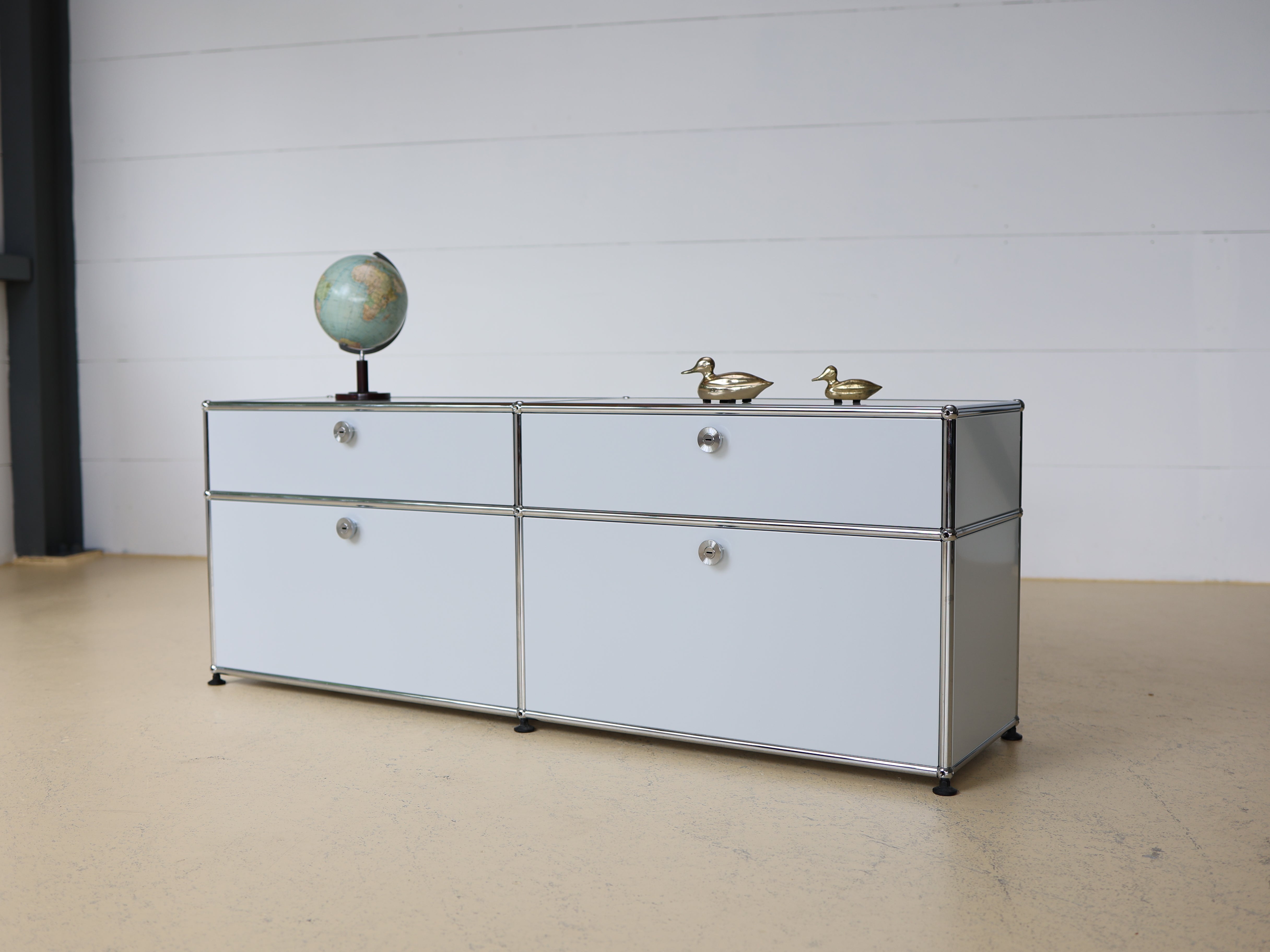USM Sideboard Lichtgrau, 2x2
