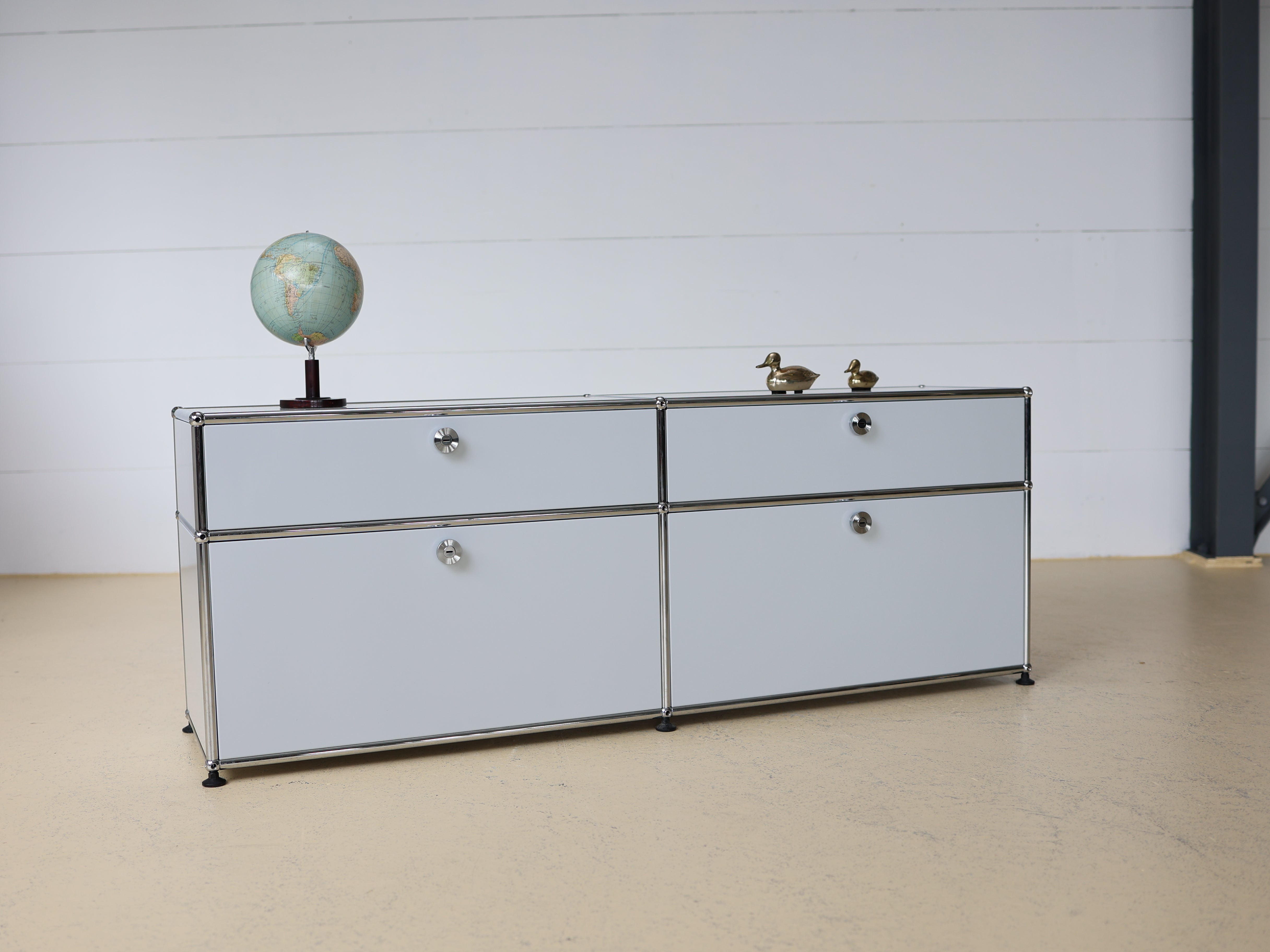 USM Sideboard Lichtgrau, 2x2
