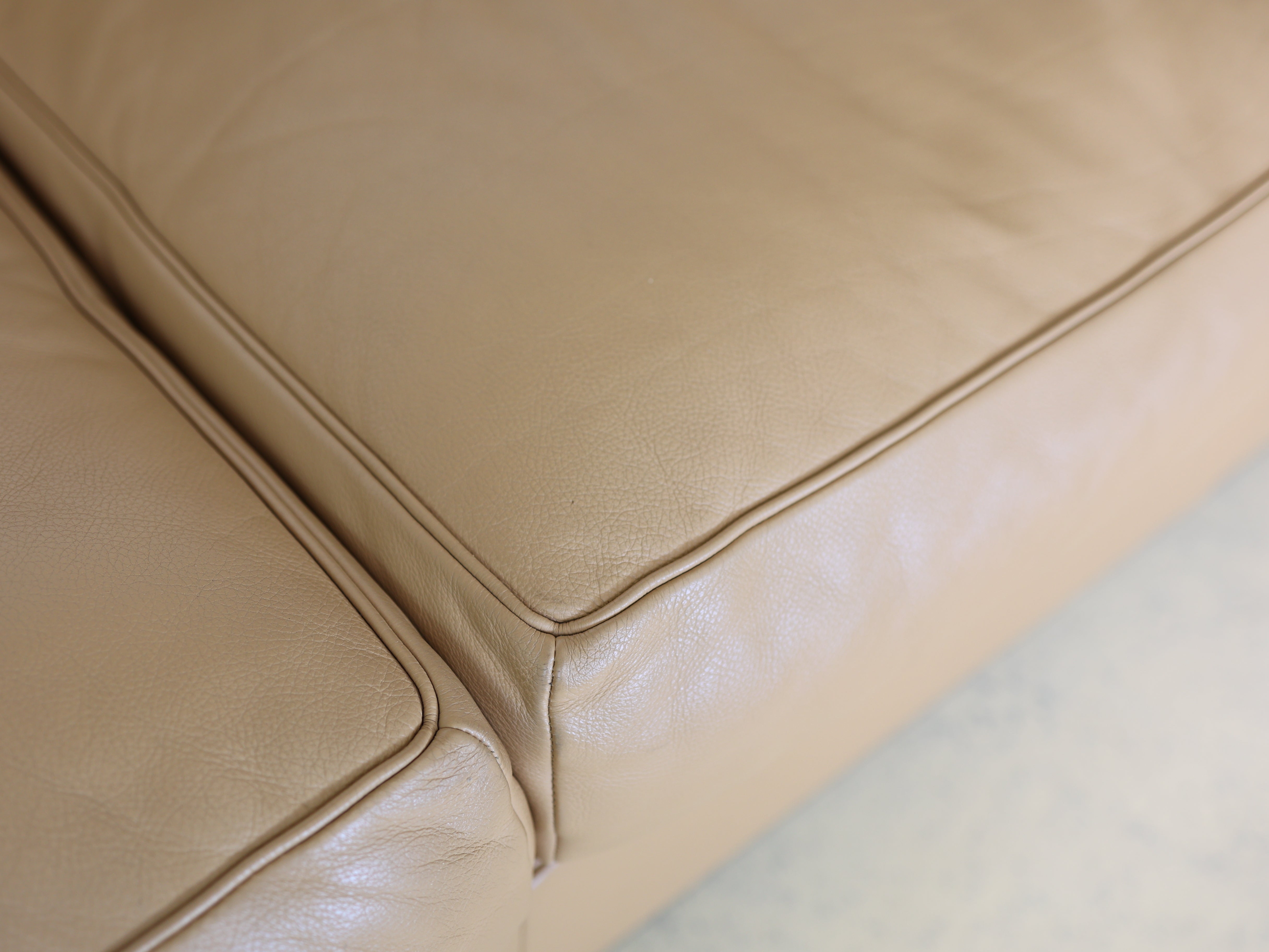 Le Corbusier Sofa LC2 von Cassina