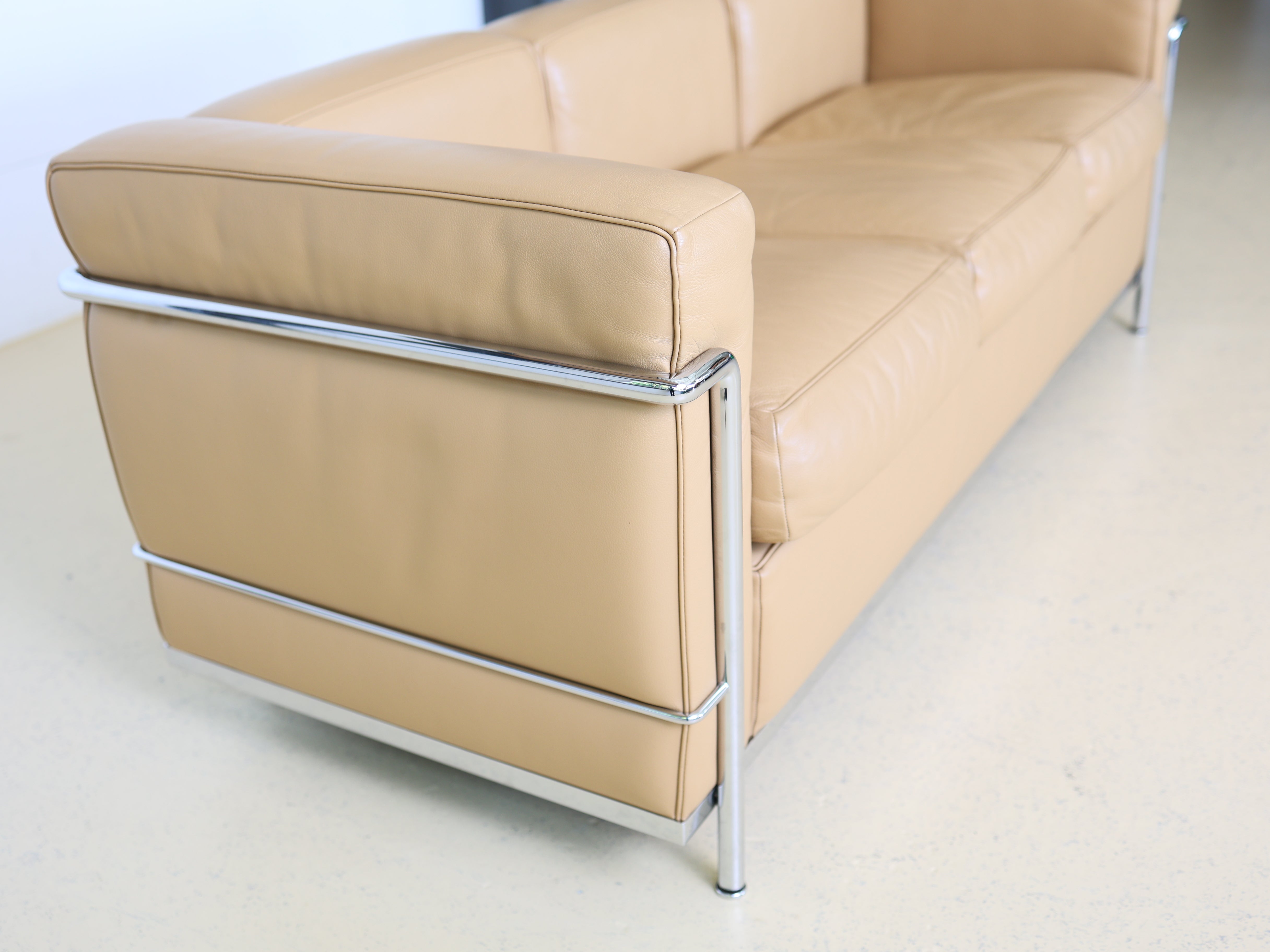 Le Corbusier Sofa LC2 von Cassina