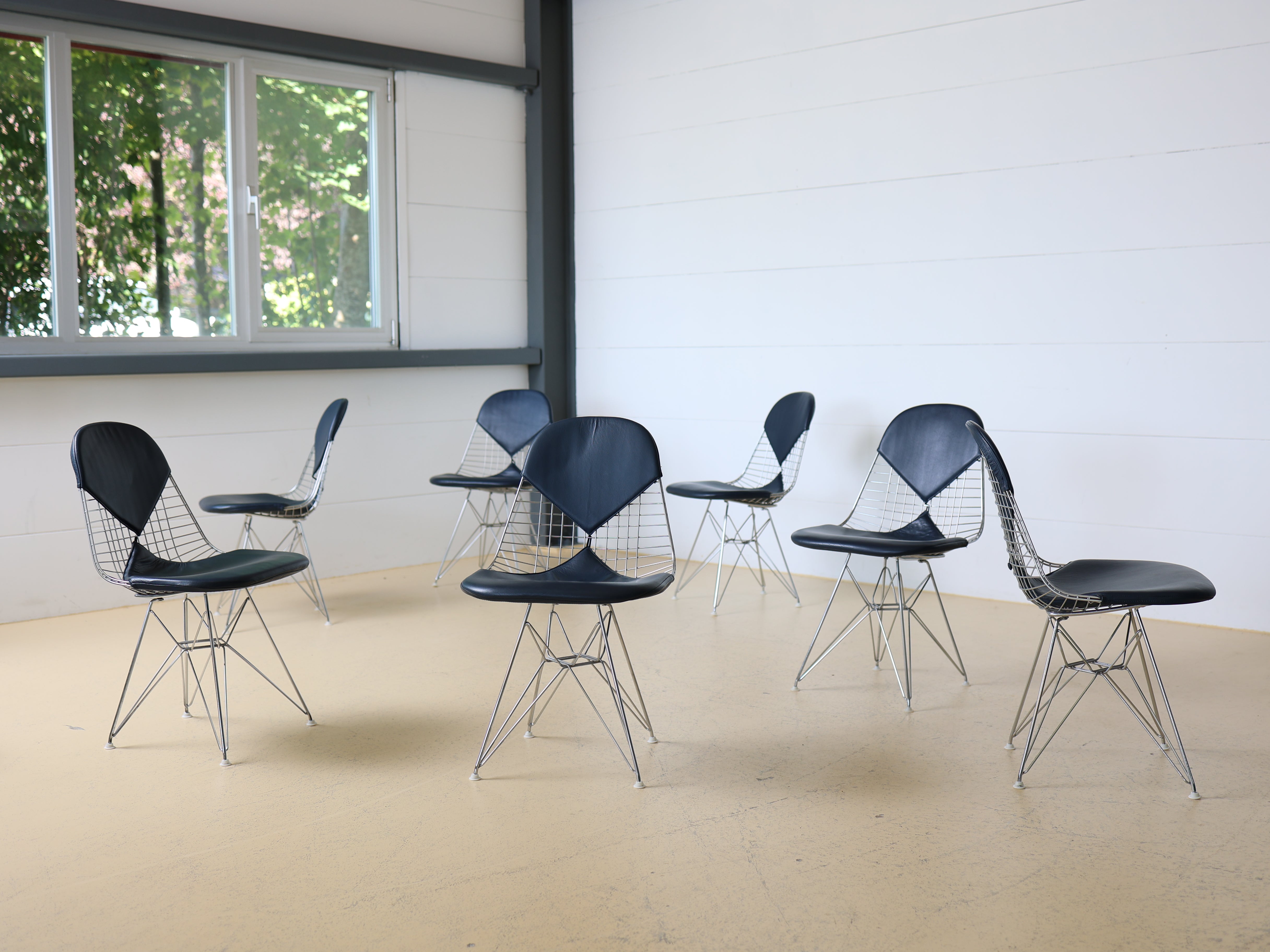 VITRA DKR -2 Wire Chairs von Eames im Set