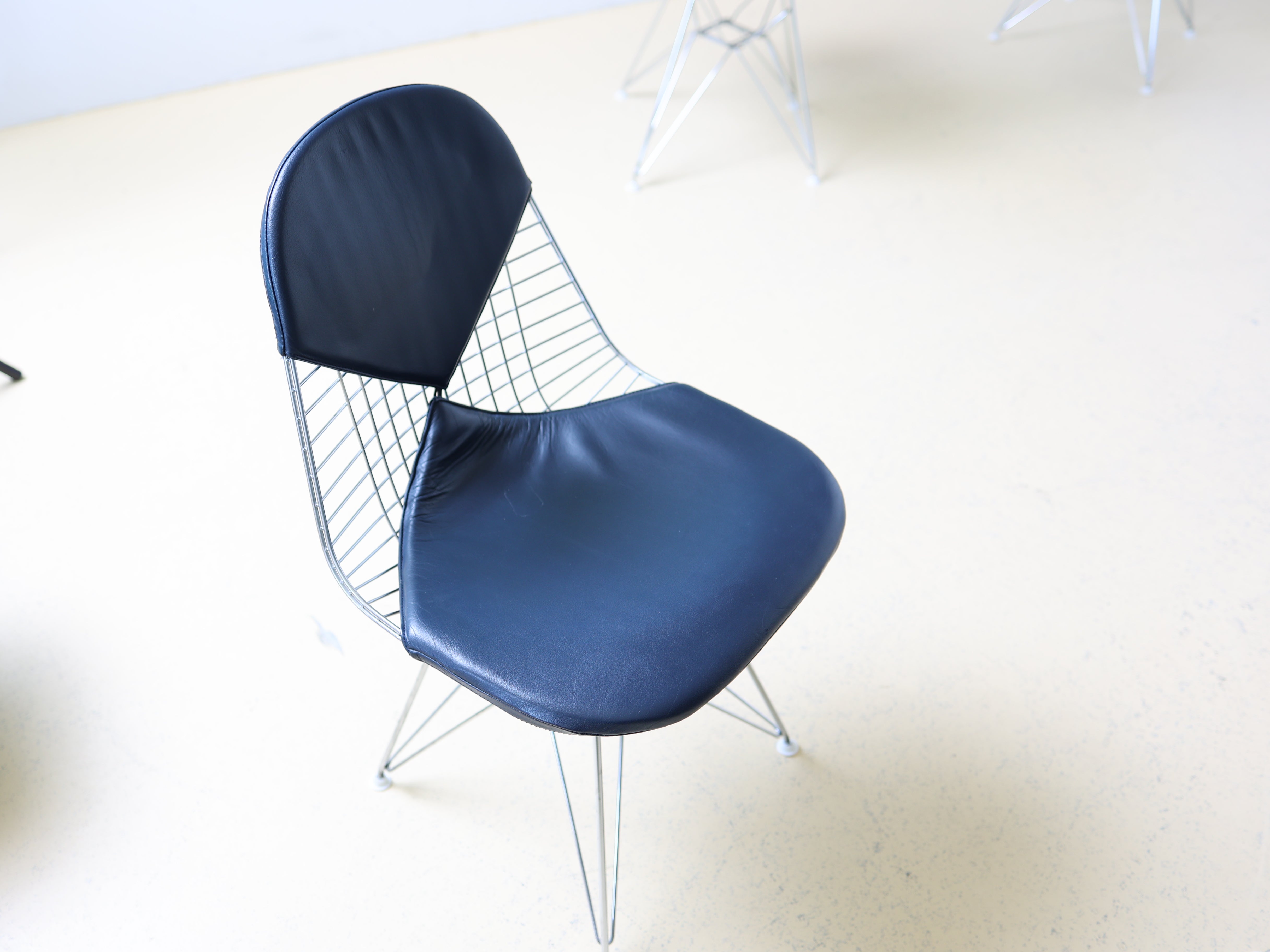 VITRA DKR -2 Wire Chairs von Eames im Set