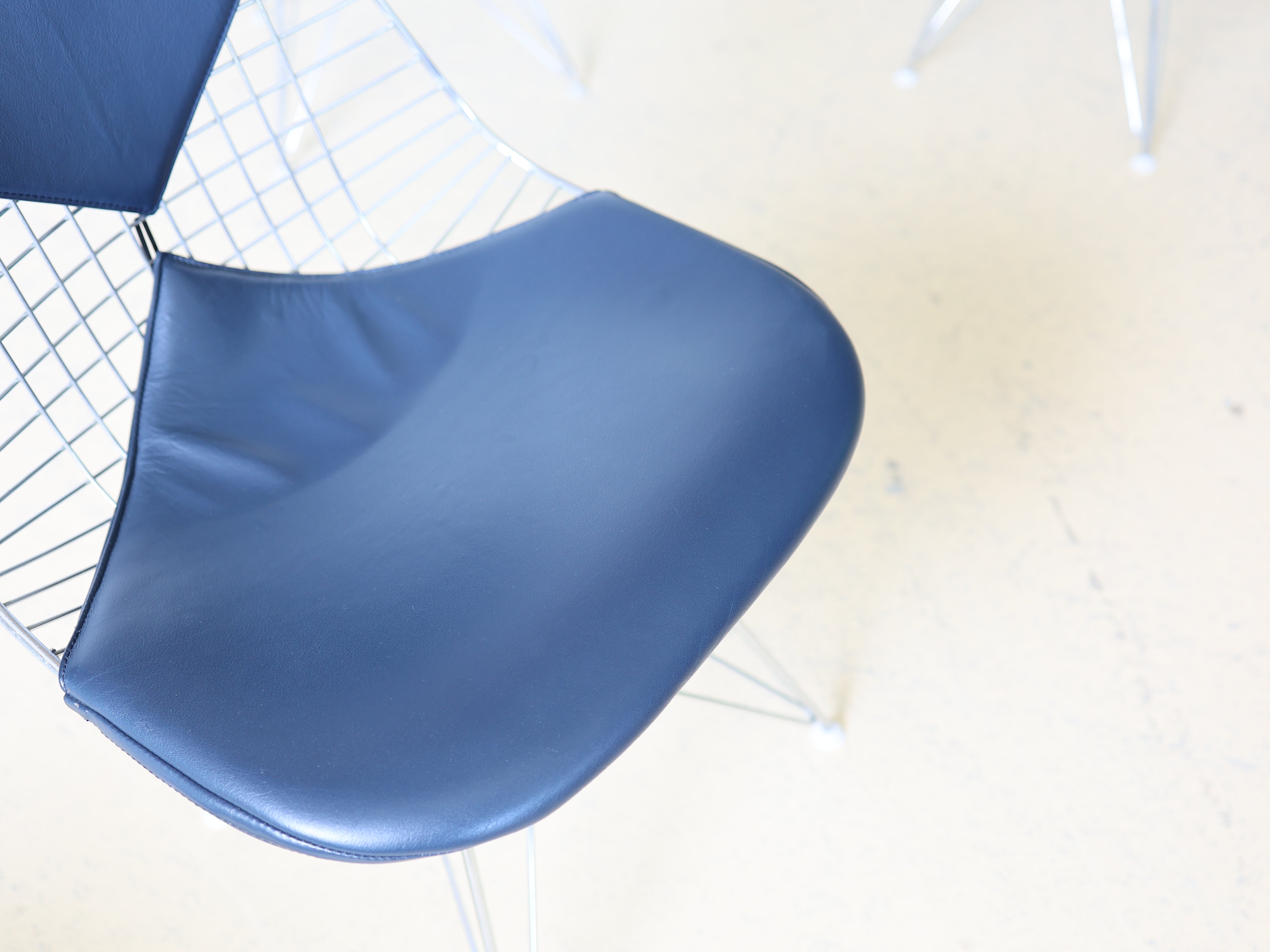 VITRA DKR -2 Wire Chairs von Eames im Set