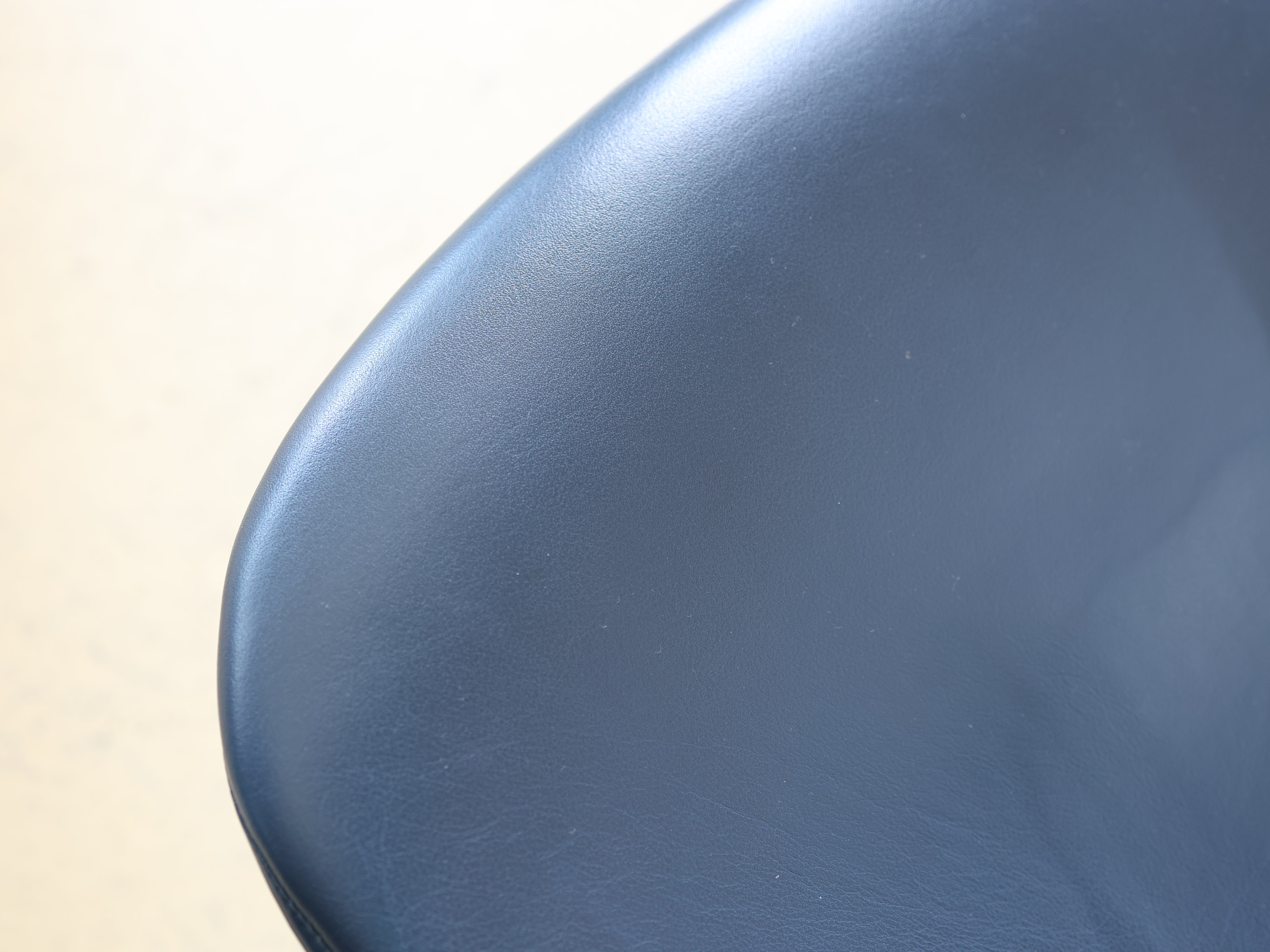 VITRA DKR -2 Wire Chairs von Eames im Set