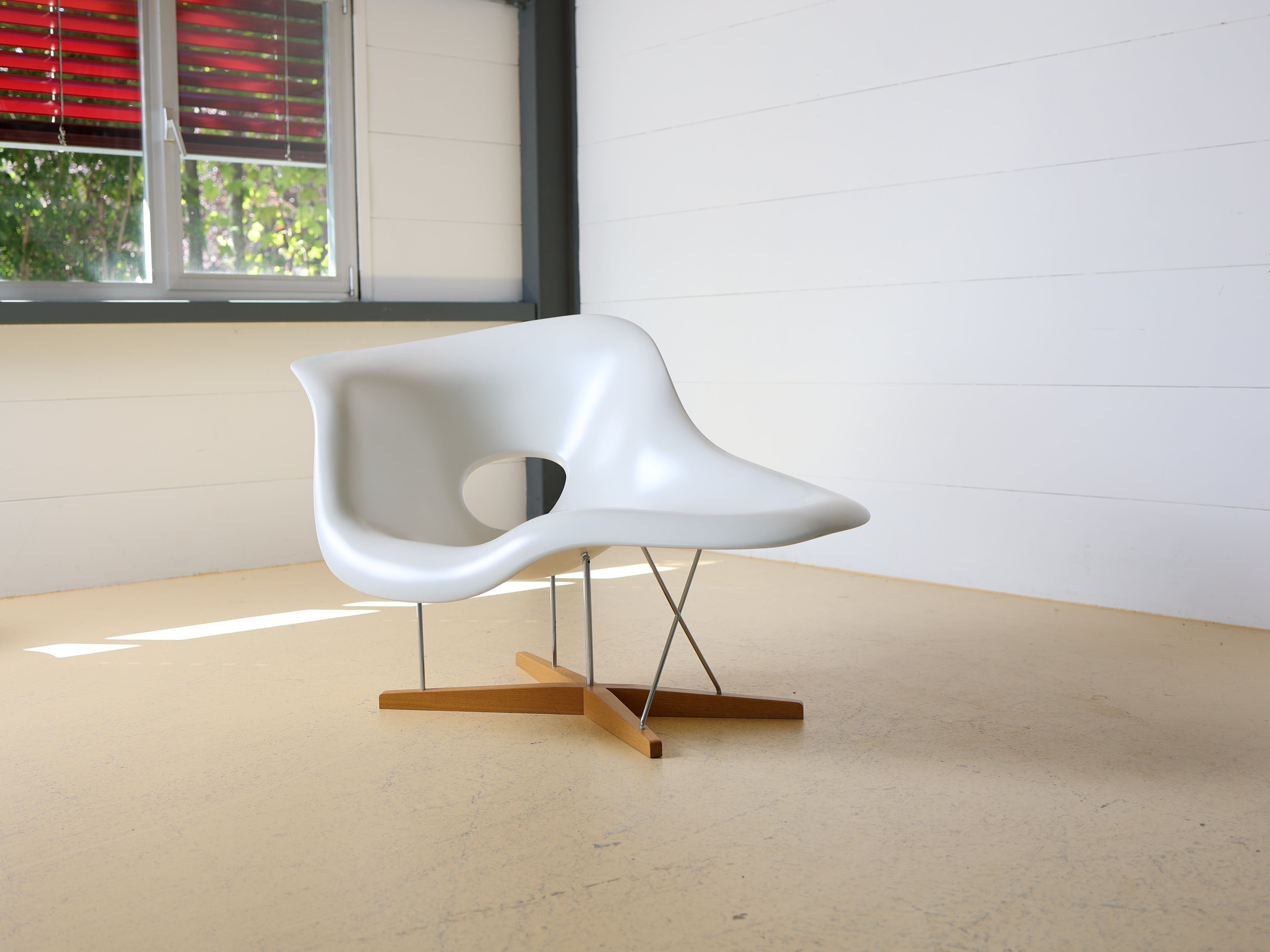 La Chaise Liege von Eames, Vitra