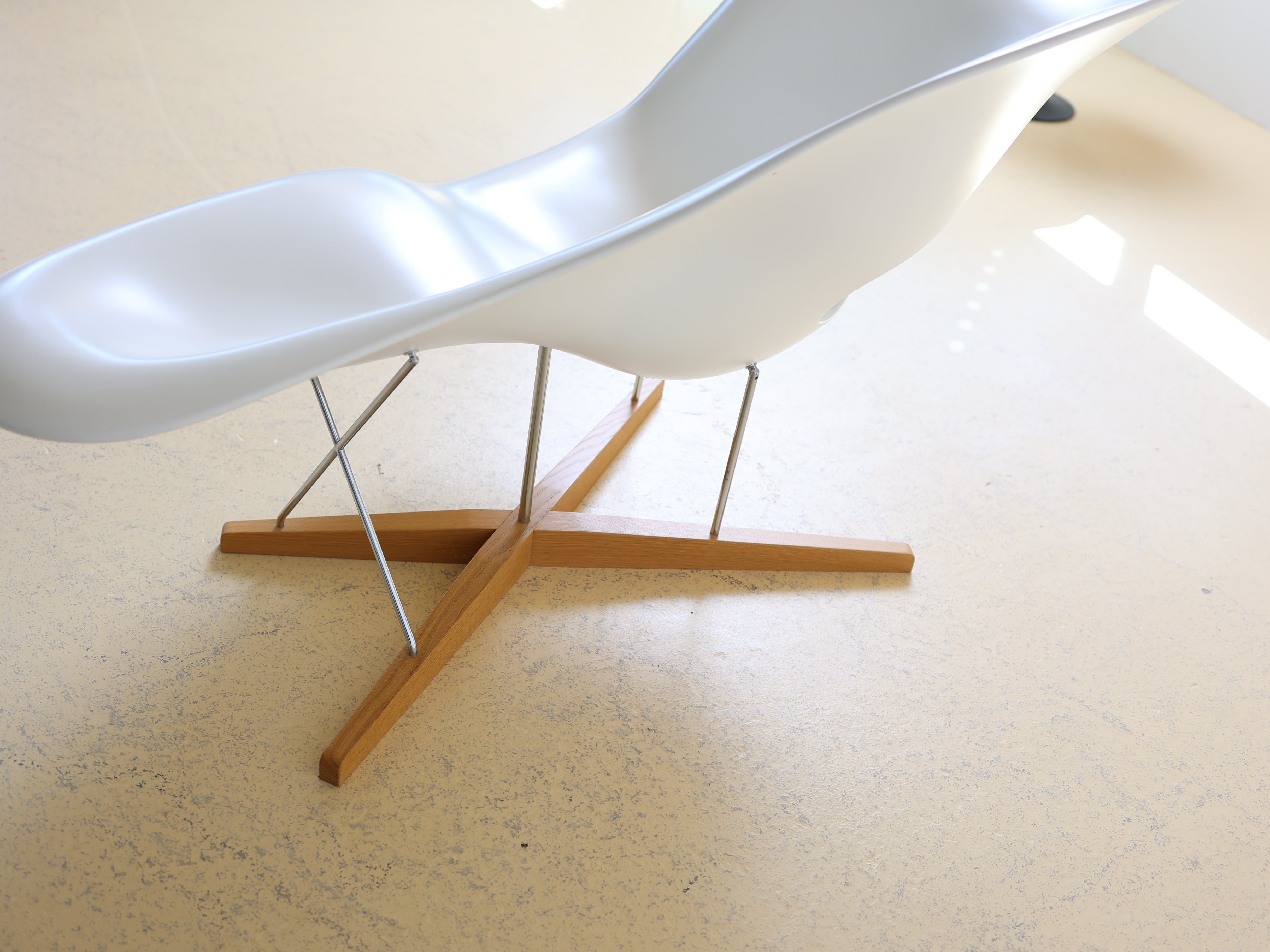 La Chaise Liege von Eames, Vitra
