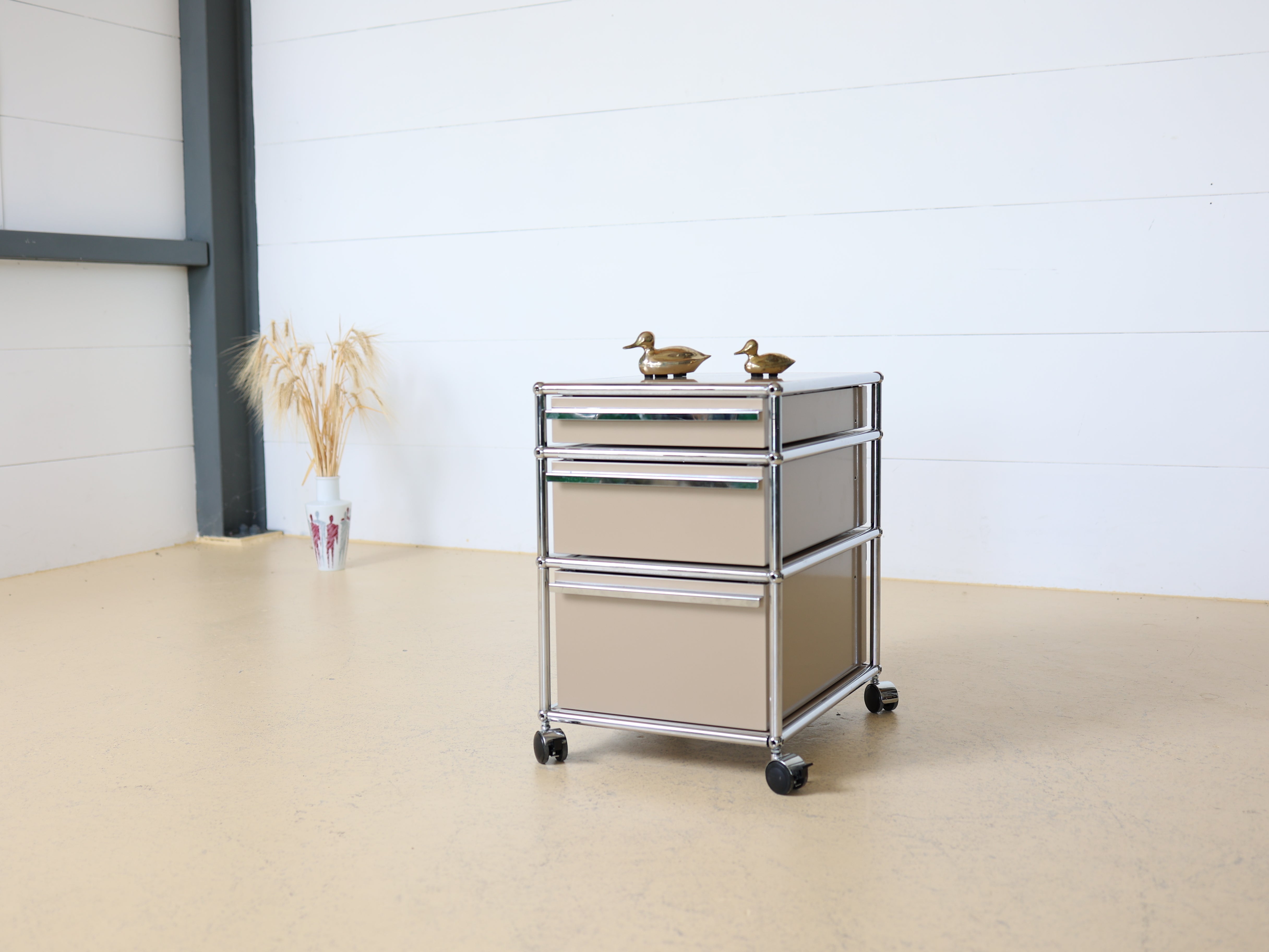 USM Haller Korpus in Beige