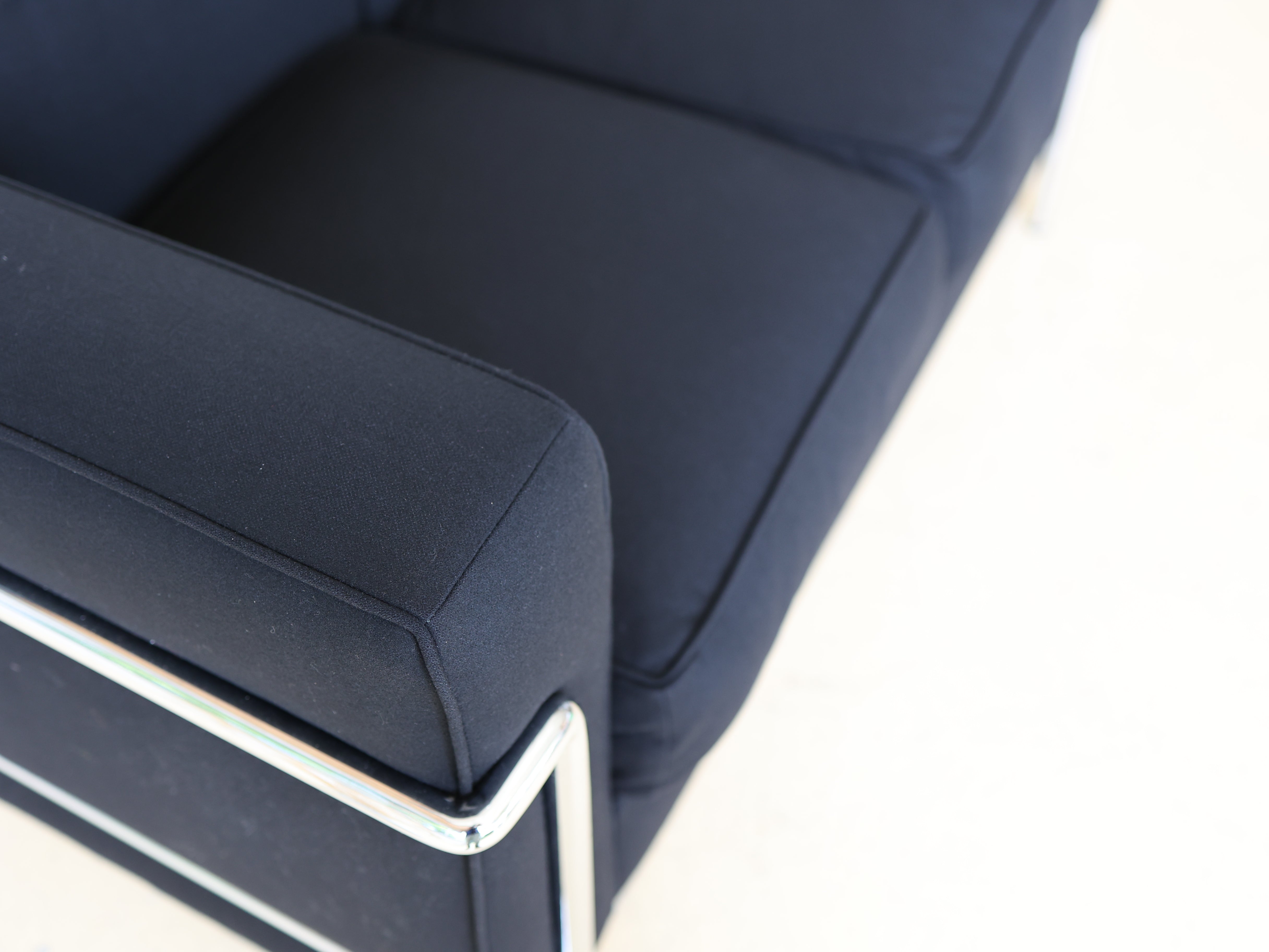 Le Corbusier Sofa LC2 von Cassina - Stoff