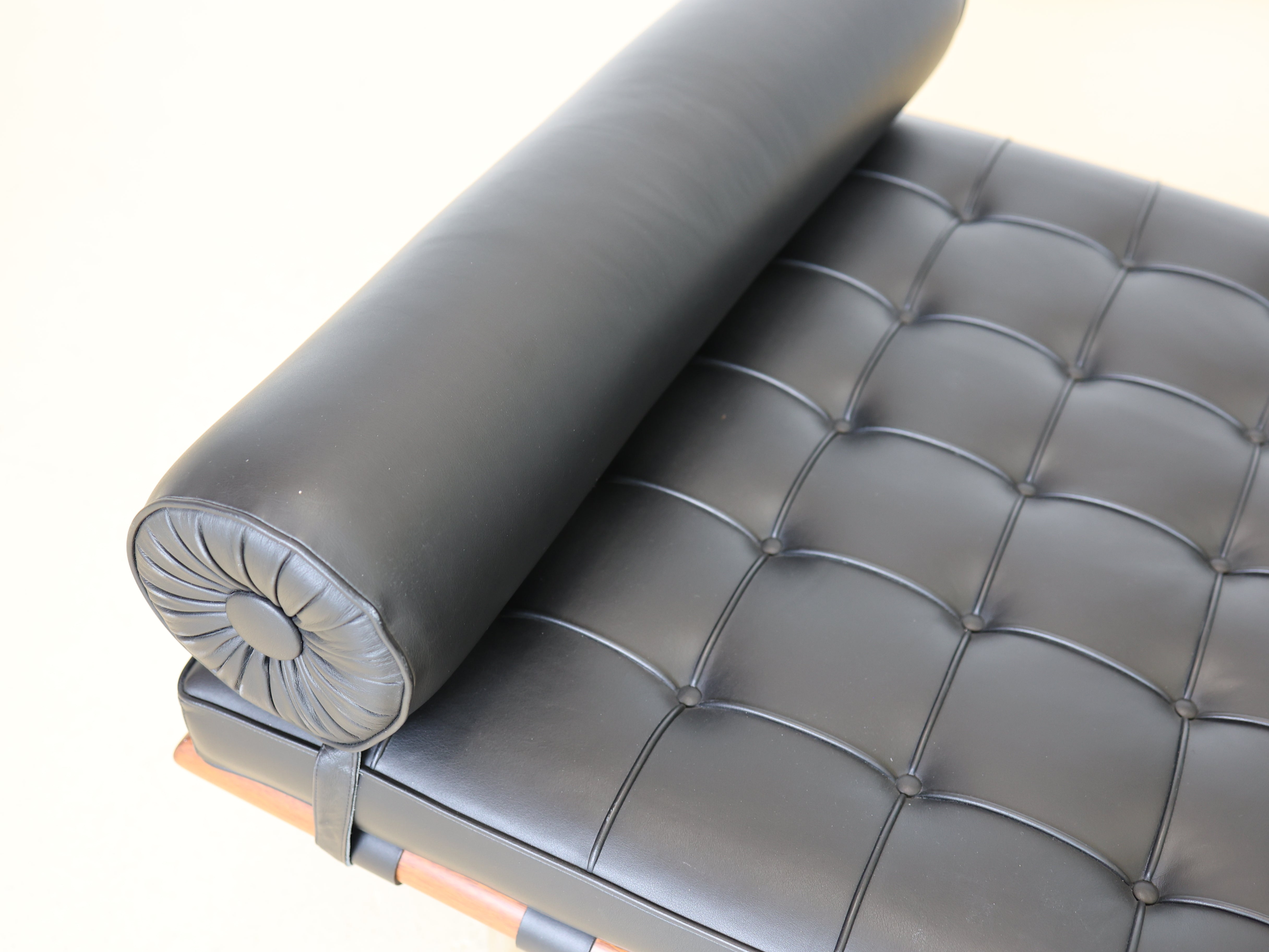 Barcelona Chair Knoll Schwarz 4