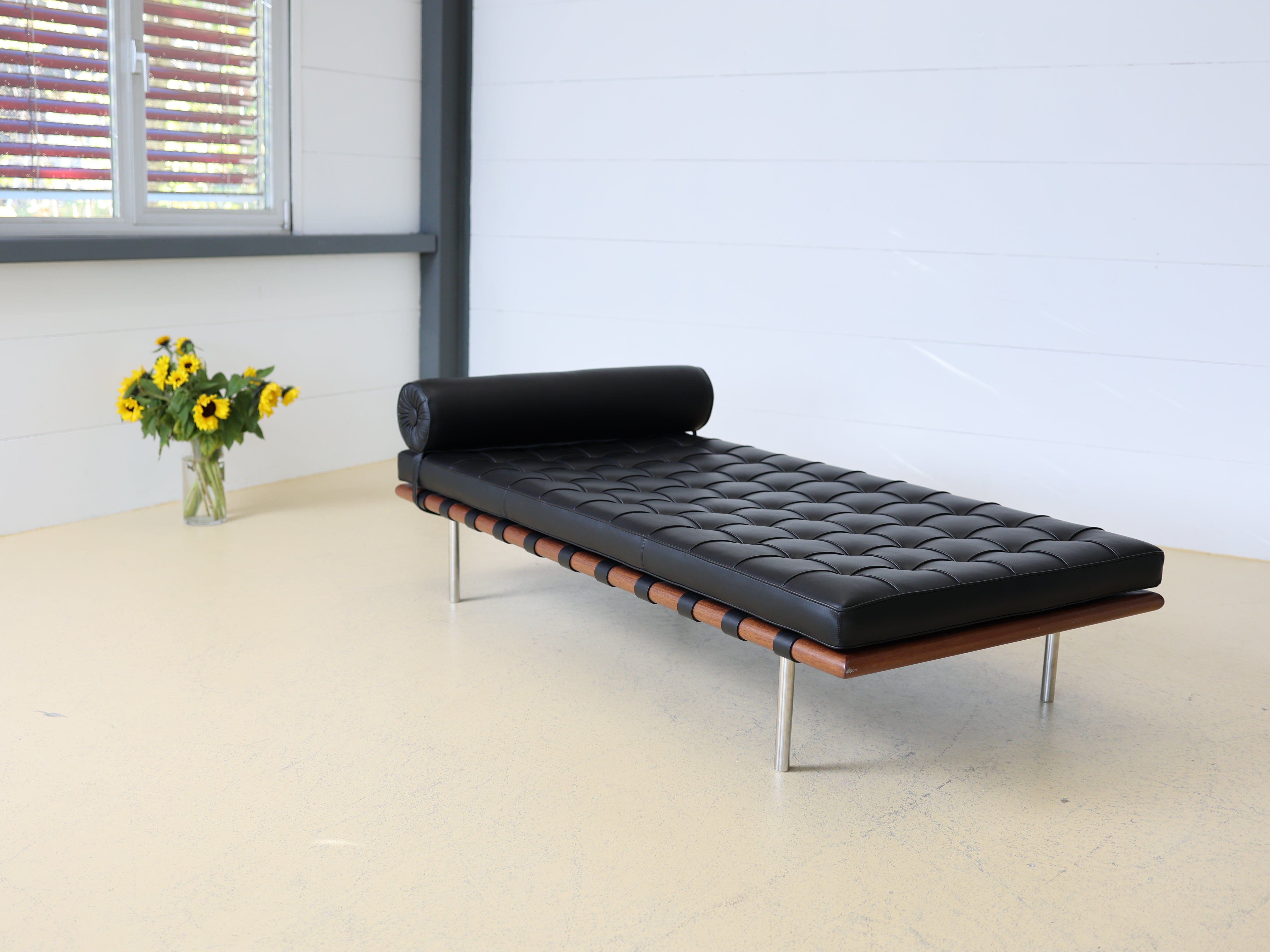 Barcelona Chair Knoll Schwarz 9